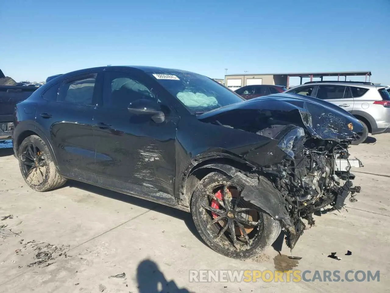 4 fotografías del automóvil dañado WP1BL2AY2RDA60107 PORSCHE CAYENNE 2024