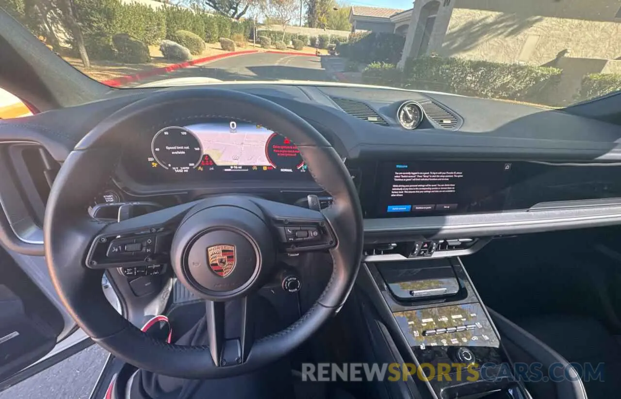 9 fotografías del automóvil dañado WP1BL2AY8RDA60547 PORSCHE CAYENNE 2024