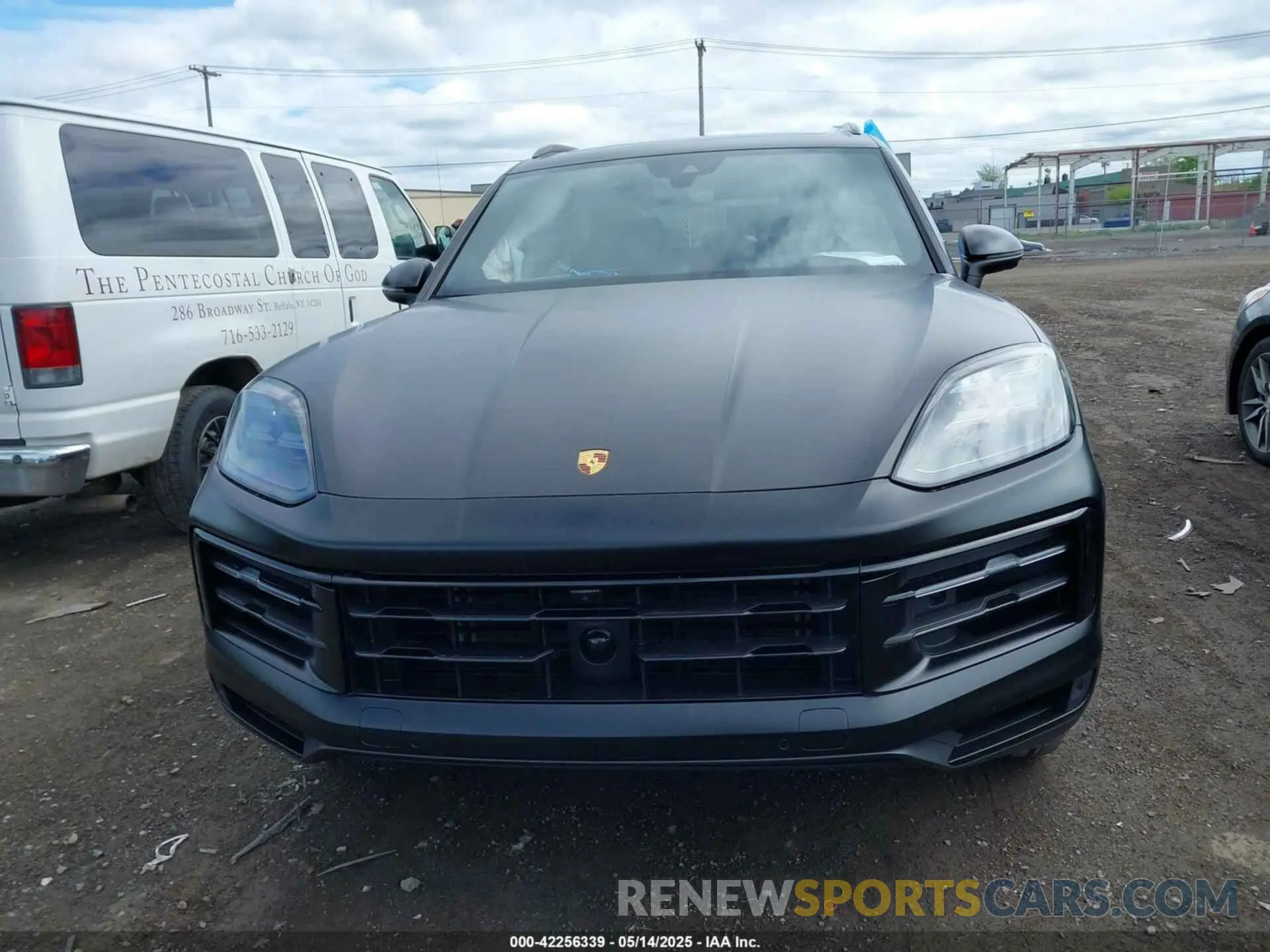 12 fotografías del automóvil dañado WP1AA2AY1SDA00472 PORSCHE CAYENNE 2025