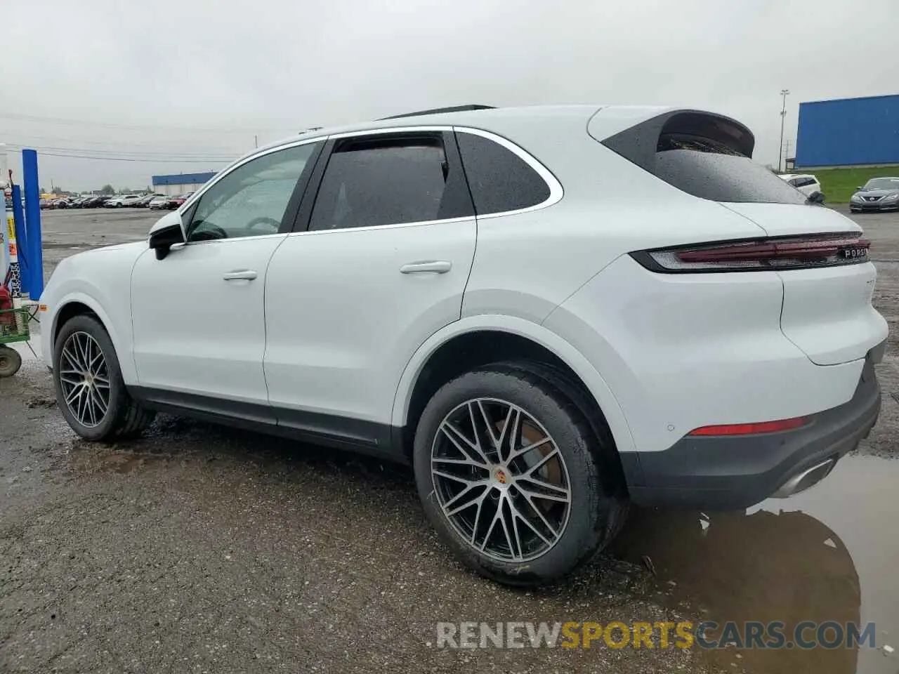 2 fotografías del automóvil dañado WP1AA2AY5SDA04573 PORSCHE CAYENNE 2025