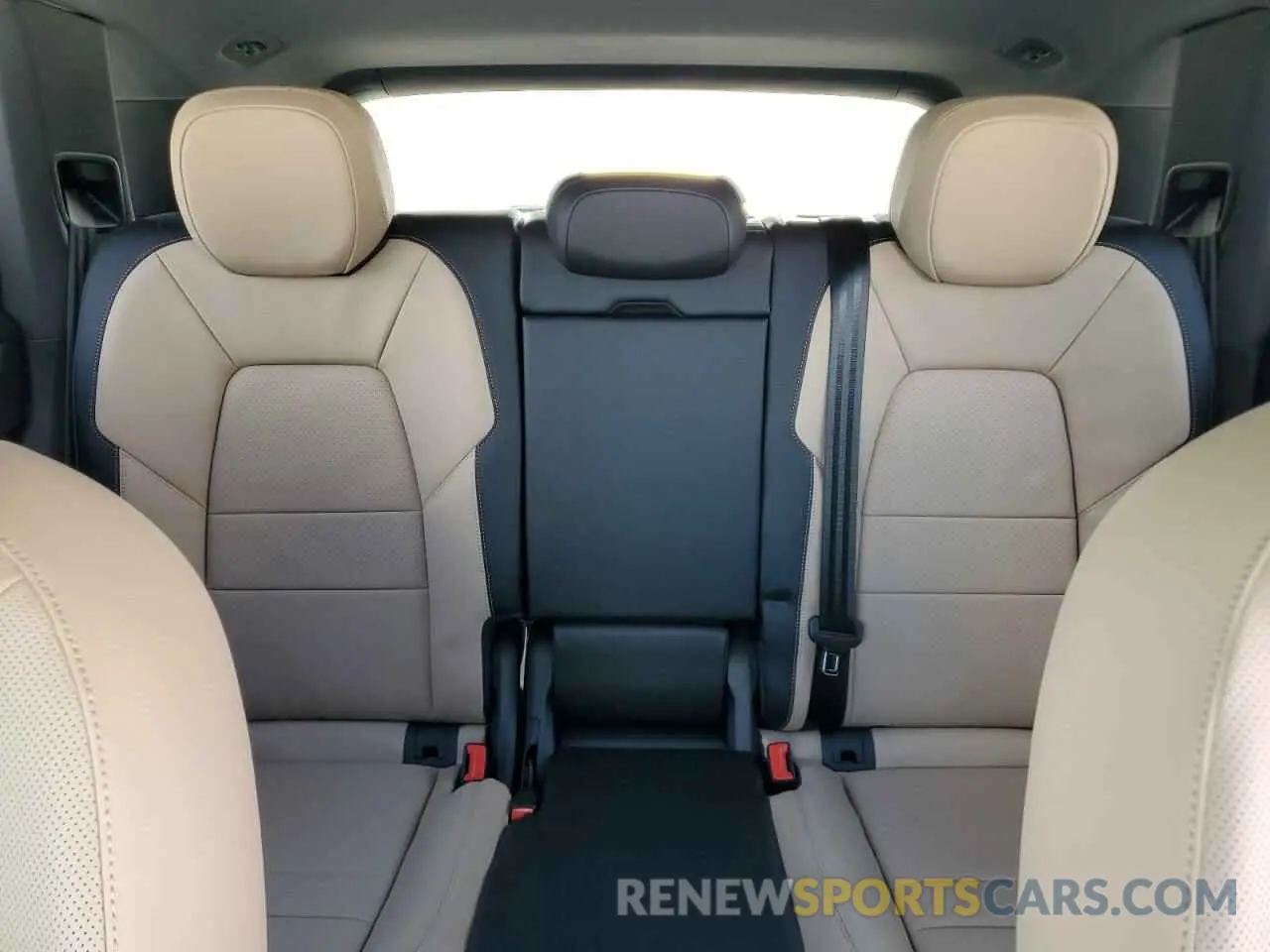 10 fotografías del automóvil dañado WP1AA2AY7SDA03960 PORSCHE CAYENNE 2025