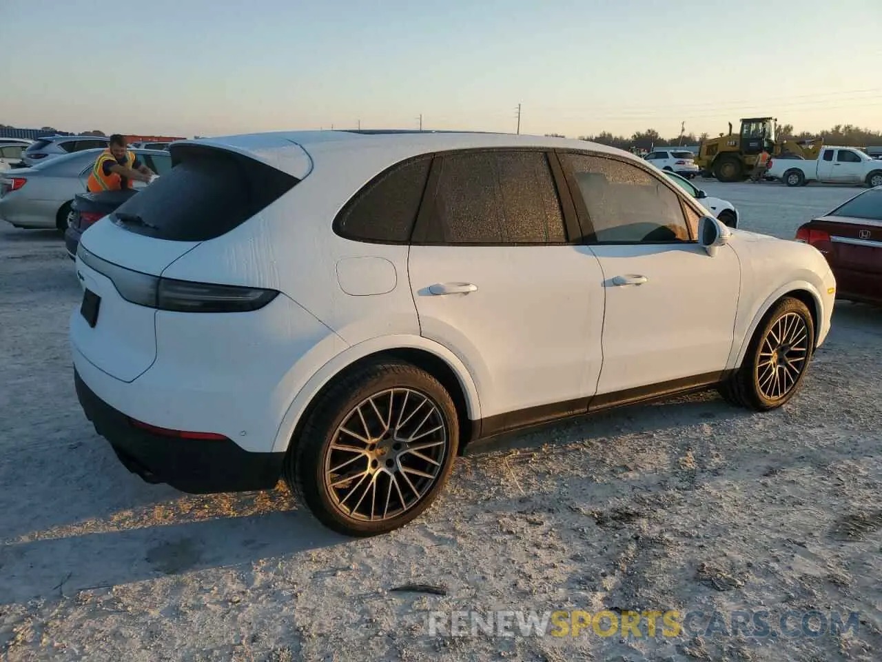 3 fotografías del automóvil dañado WP1AA2AY2PDA01640 PORSCHE CAYENNE BA 2023