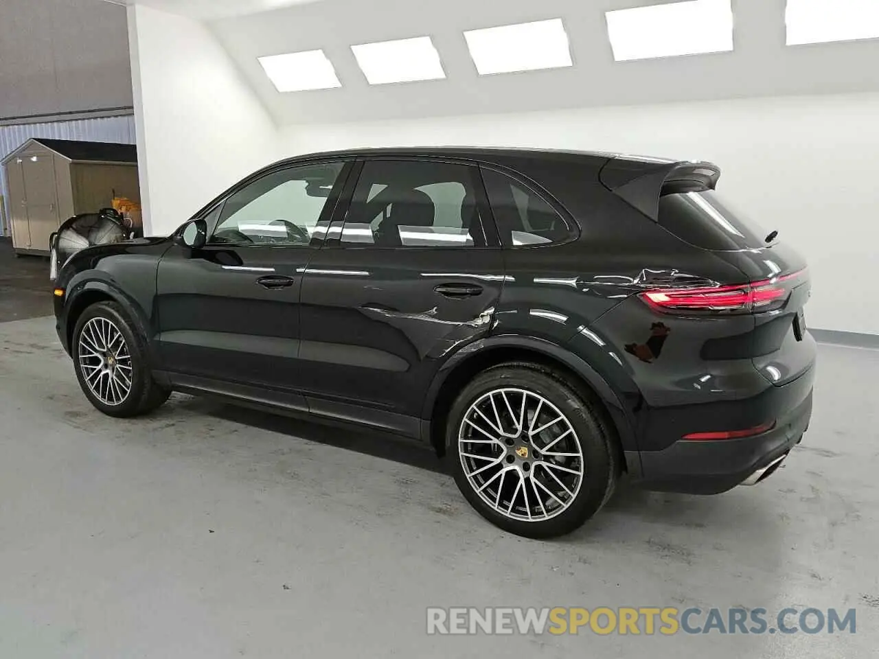 2 fotografías del automóvil dañado WP1AA2AY7PDA05571 PORSCHE CAYENNE BA 2023