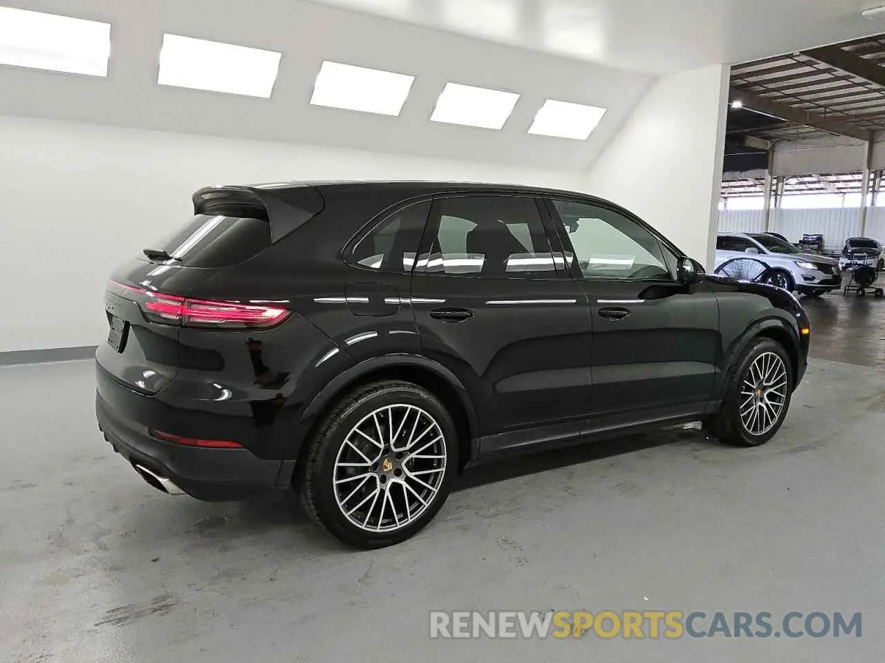 3 fotografías del automóvil dañado WP1AA2AY7PDA05571 PORSCHE CAYENNE BA 2023
