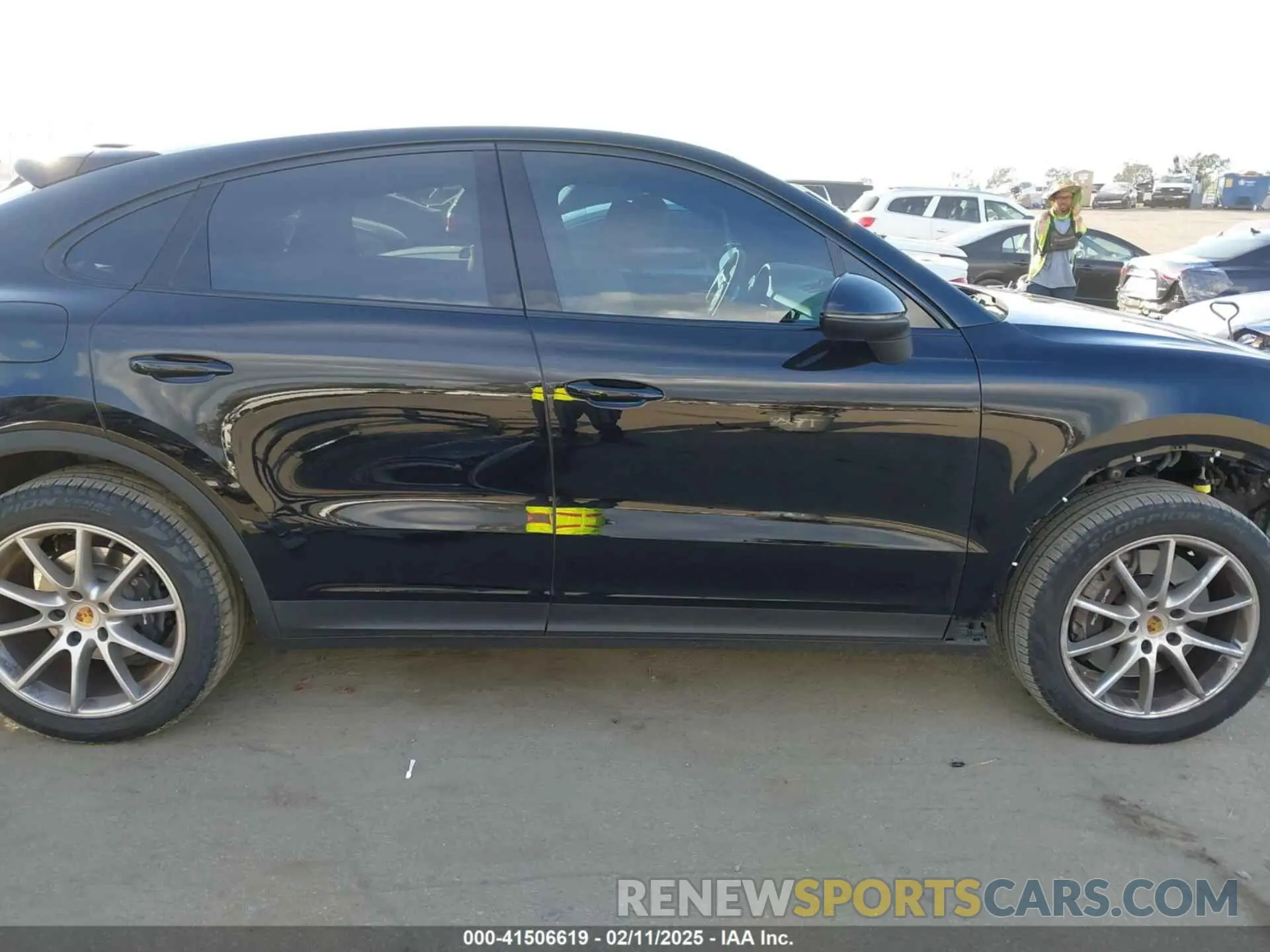 14 fotografías del automóvil dañado WP1BA2AY3MDA41192 PORSCHE CAYENNE COUPE 2021