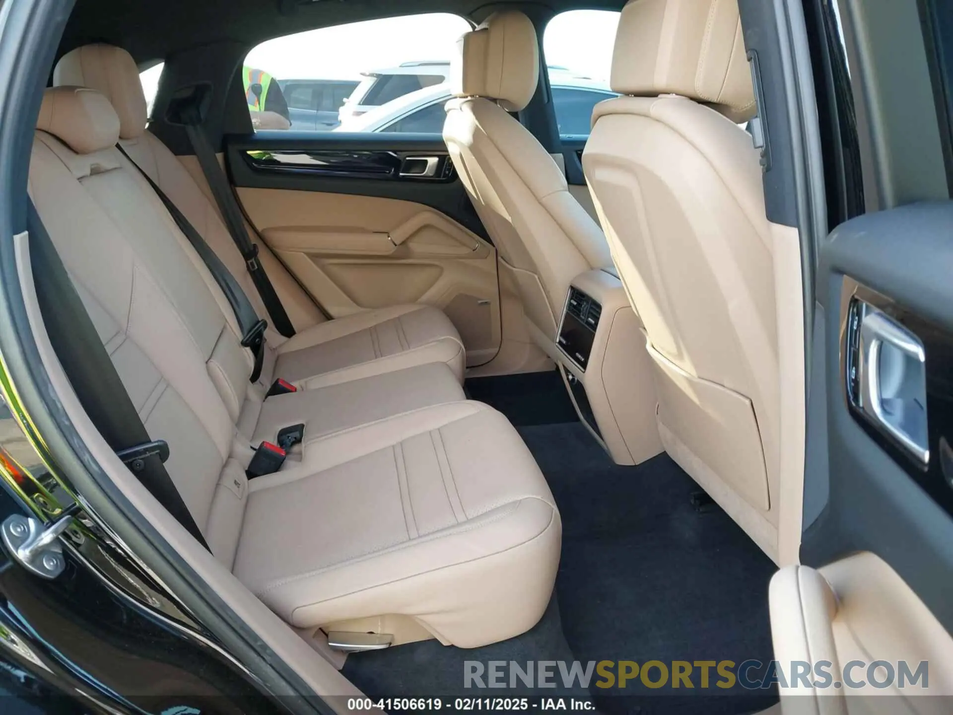 8 fotografías del automóvil dañado WP1BA2AY3MDA41192 PORSCHE CAYENNE COUPE 2021