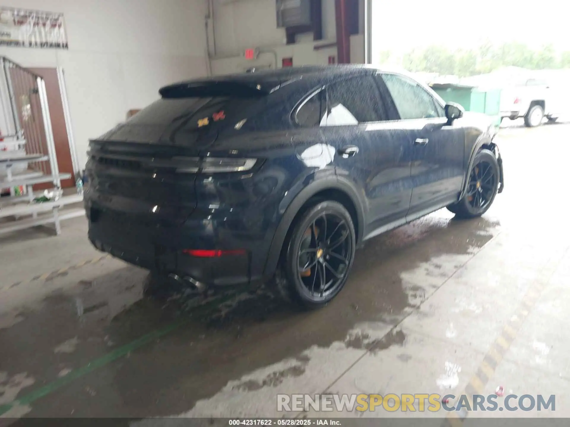 4 fotografías del automóvil dañado WP1BA2AY3RDA52863 PORSCHE CAYENNE COUPE 2024