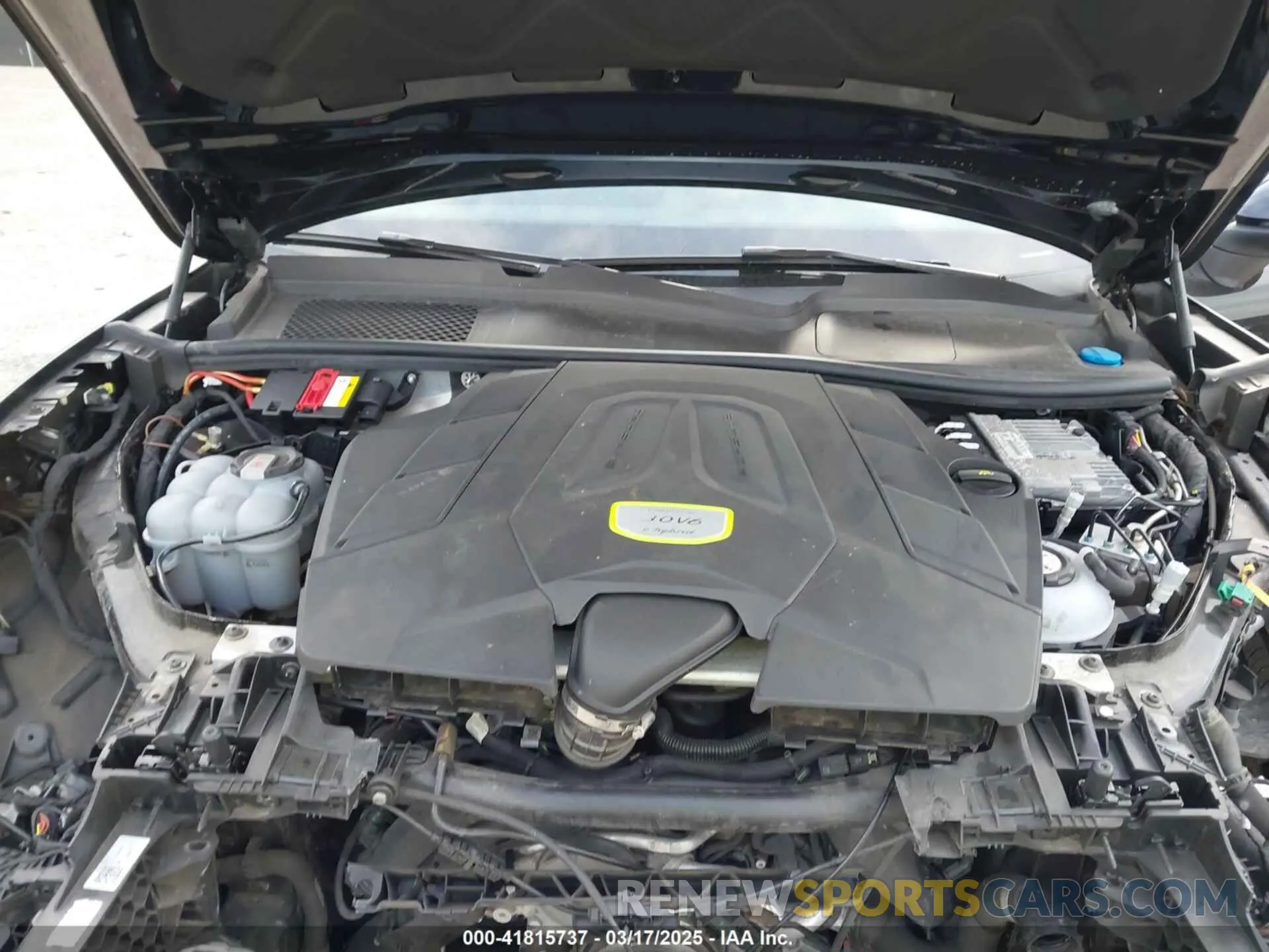 10 fotografías del automóvil dañado WP1AE2AYXMDA24566 PORSCHE CAYENNE E-HYBRID 2021