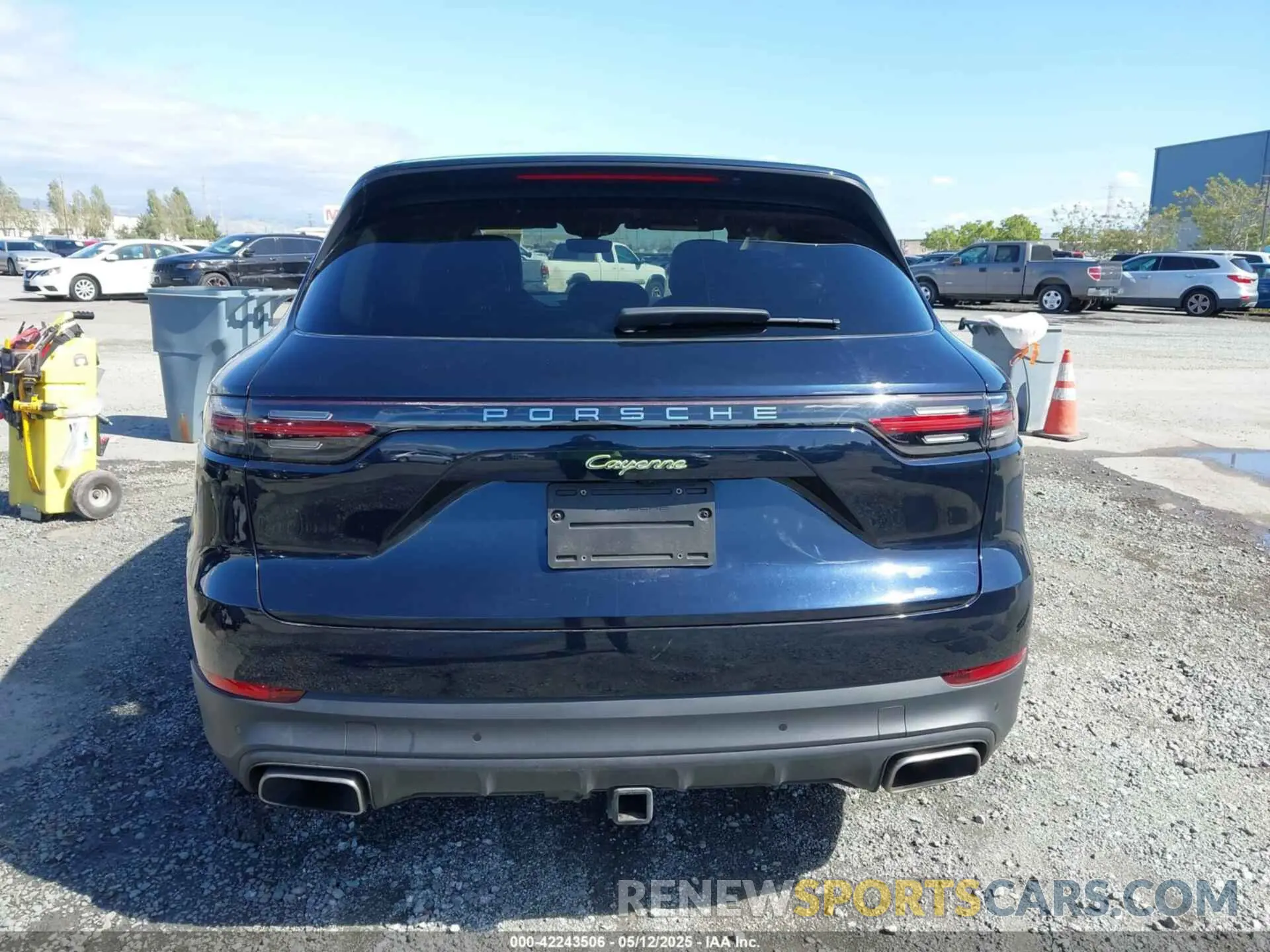 16 fotografías del automóvil dañado WP1AE2AY9PDA12252 PORSCHE CAYENNE E-HYBRID 2023