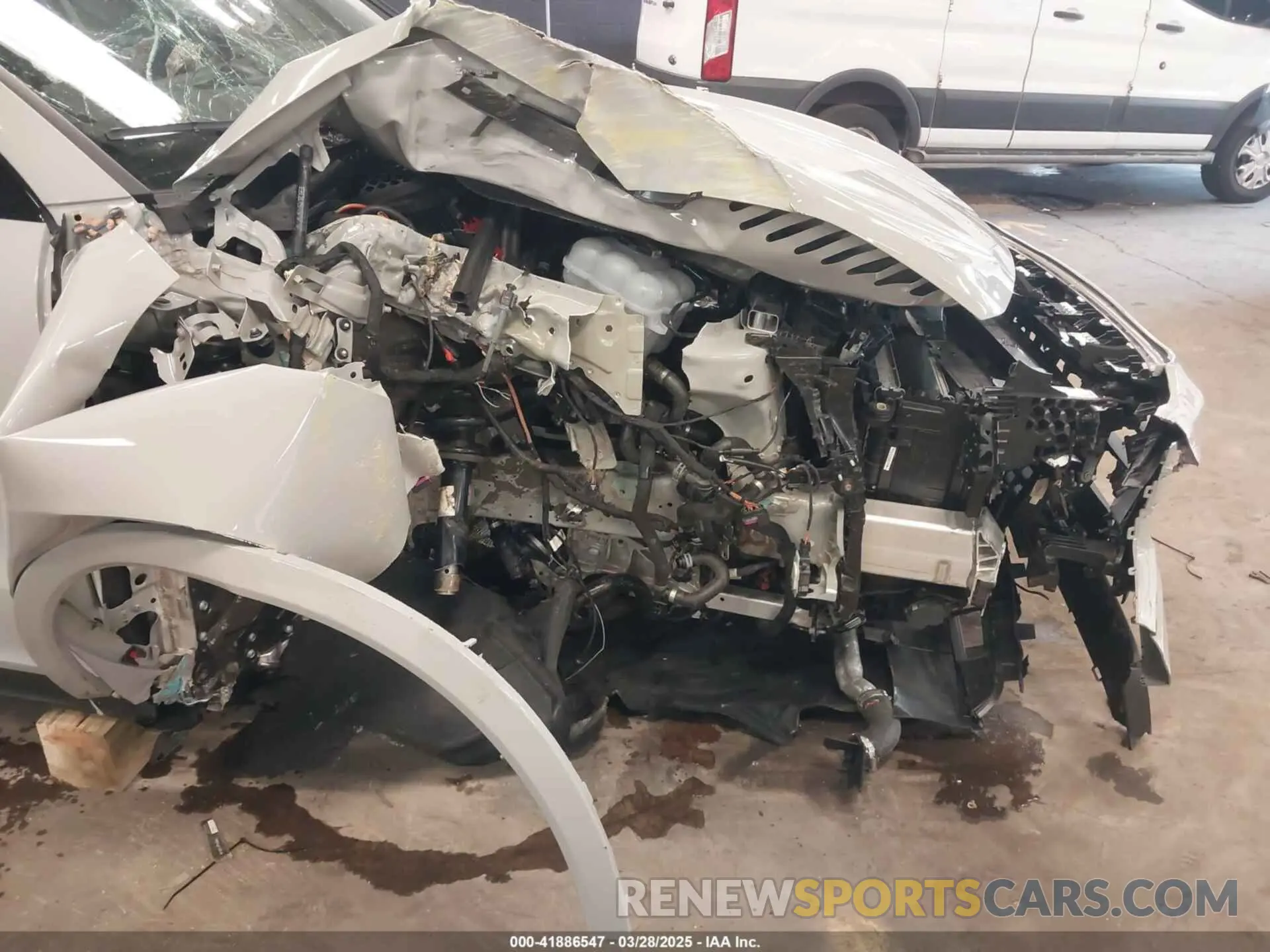 6 fotografías del automóvil dañado WP1AE2AY2SDA16359 PORSCHE CAYENNE E-HYBRID 2025