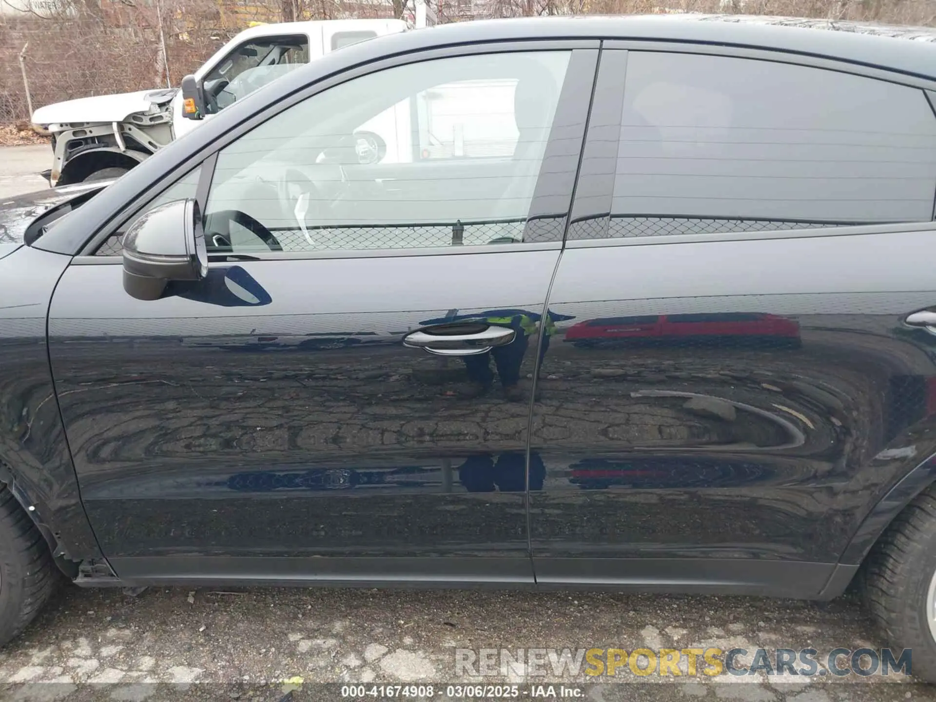 15 fotografías del automóvil dañado WP1BE2AY7LDA55230 PORSCHE CAYENNE E-HYBRID COUPE 2020