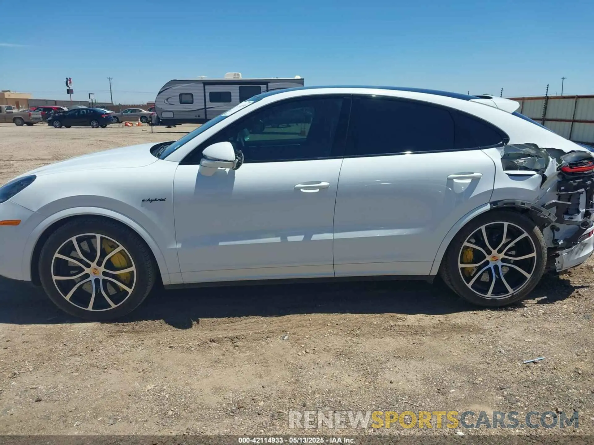 14 fotografías del automóvil dañado WP1BH2AY9LDA68083 PORSCHE CAYENNE E-HYBRID COUPE 2020
