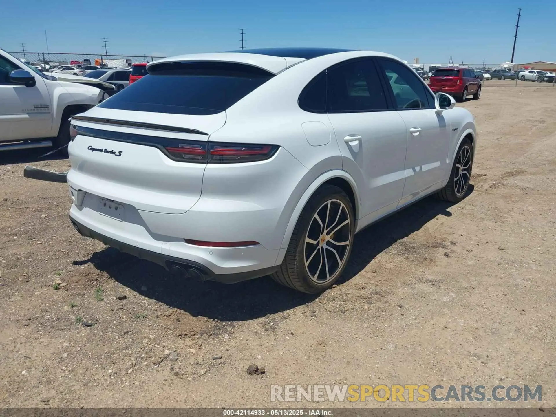4 fotografías del automóvil dañado WP1BH2AY9LDA68083 PORSCHE CAYENNE E-HYBRID COUPE 2020