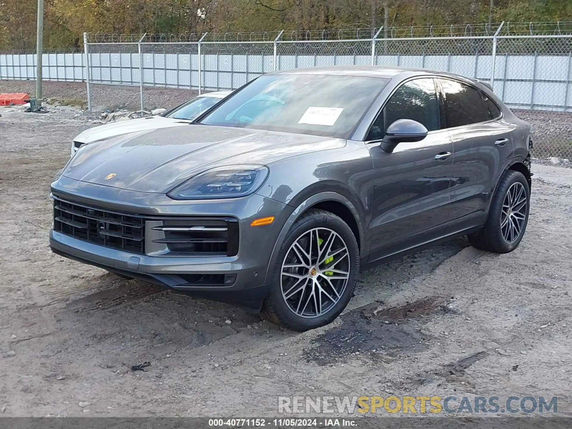 2 fotografías del automóvil dañado WP1BE2AY5RDA59219 PORSCHE CAYENNE E-HYBRID COUPE 2024