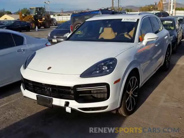 2 fotografías del automóvil dañado WP1AF2AY2KDA81046 PORSCHE CAYENNE TU 2019
