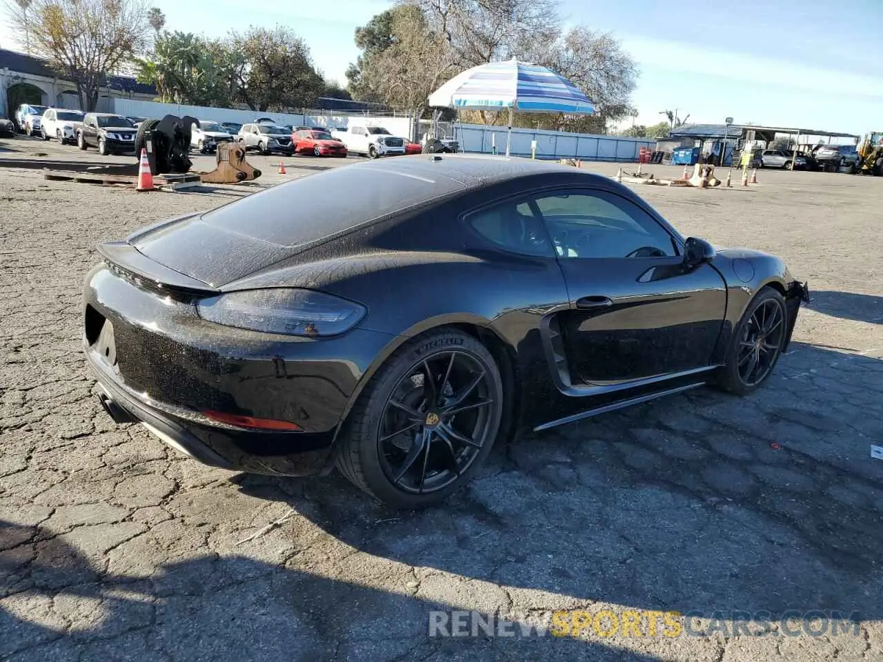 3 fotografías del automóvil dañado WP0AA2A80KS261010 PORSCHE CAYMAN 2019