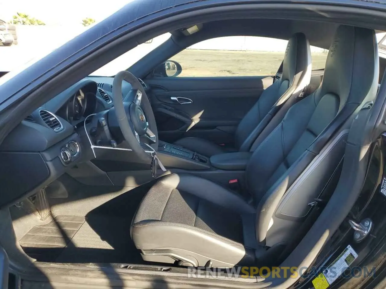 7 fotografías del automóvil dañado WP0AA2A80KS261010 PORSCHE CAYMAN 2019