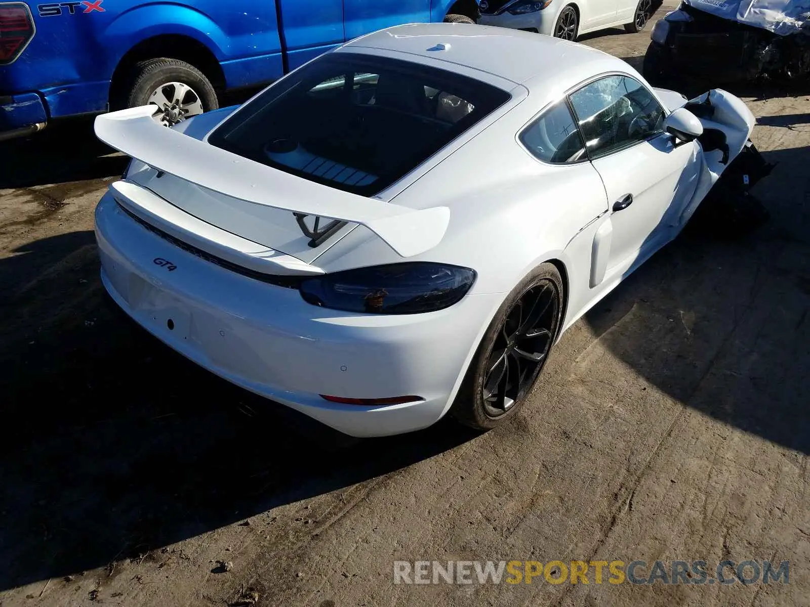 4 fotografías del automóvil dañado WP0AC2A85LK289364 PORSCHE CAYMAN 2020