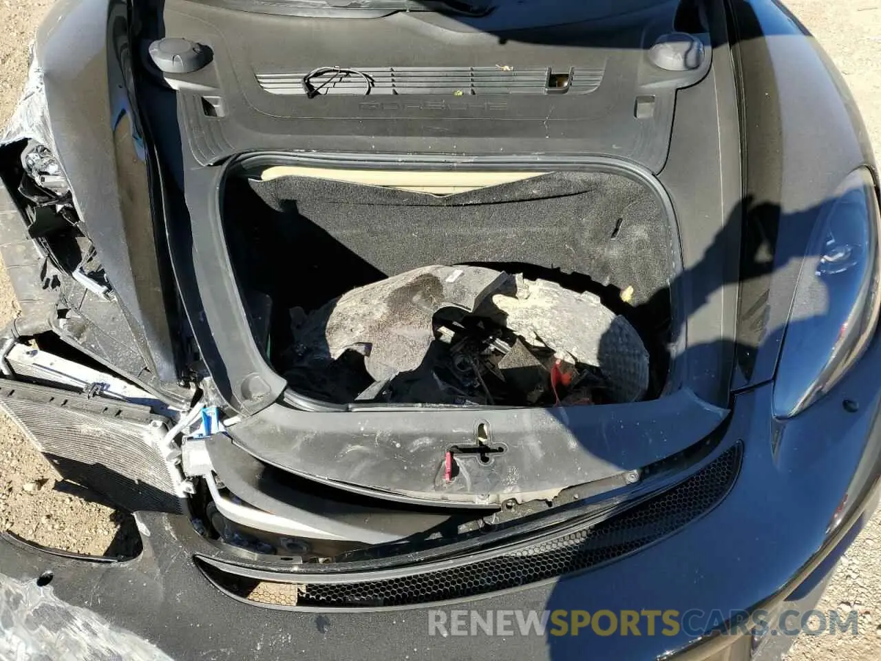 11 fotografías del automóvil dañado WP0AC2A88LK289651 PORSCHE CAYMAN 2020