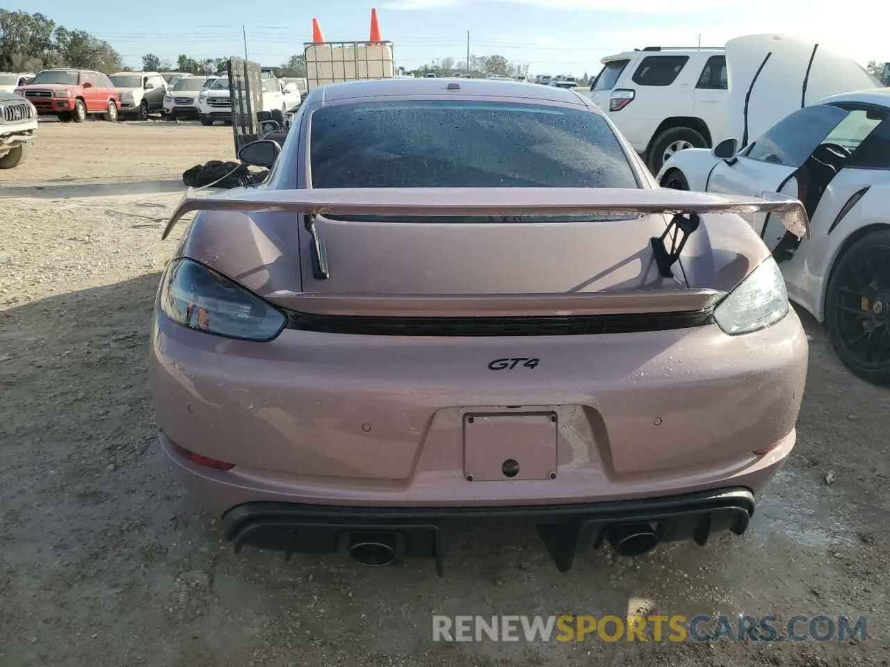 6 fotografías del automóvil dañado WP0AC2A8XNS275706 PORSCHE CAYMAN 2022