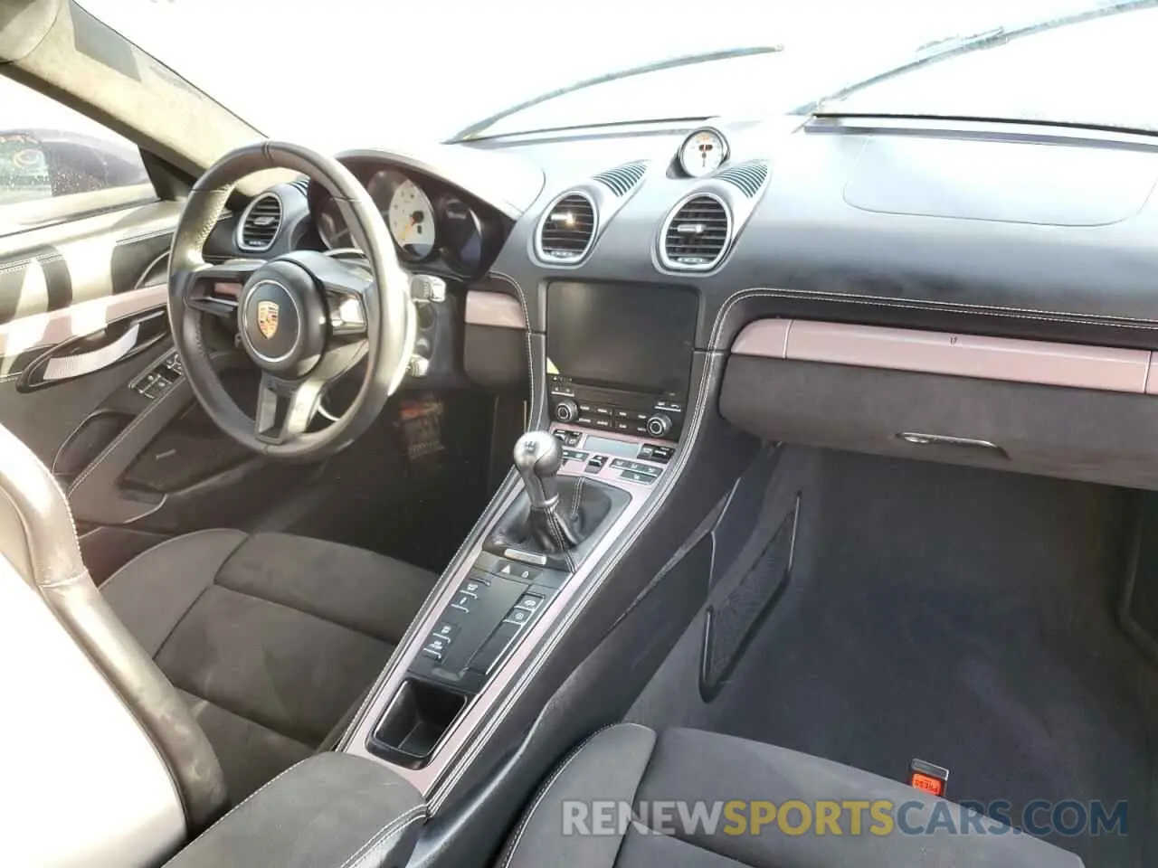 8 fotografías del automóvil dañado WP0AC2A8XNS275706 PORSCHE CAYMAN 2022