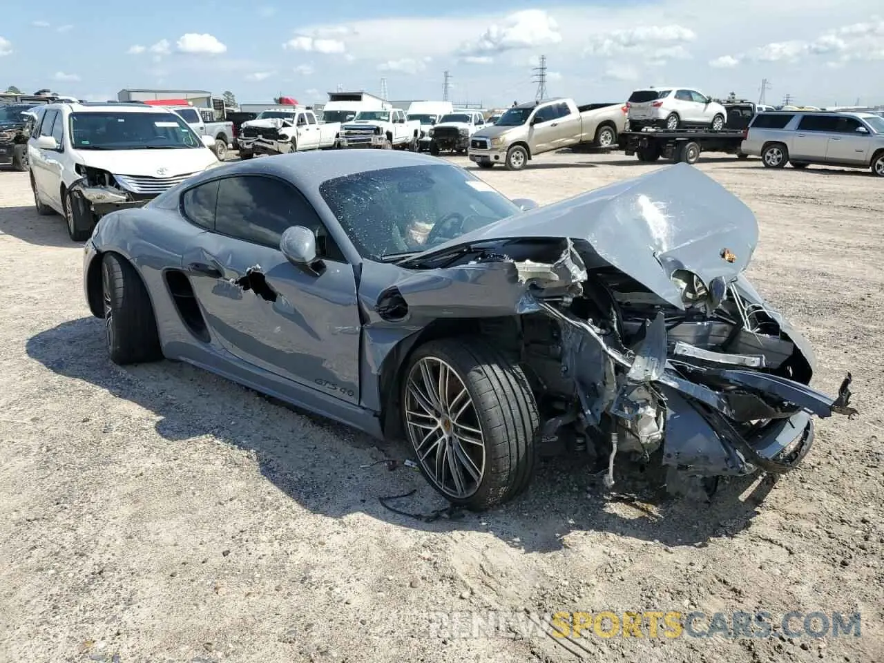 4 fotografías del automóvil dañado WP0AD2A89RK269477 PORSCHE CAYMAN 2024