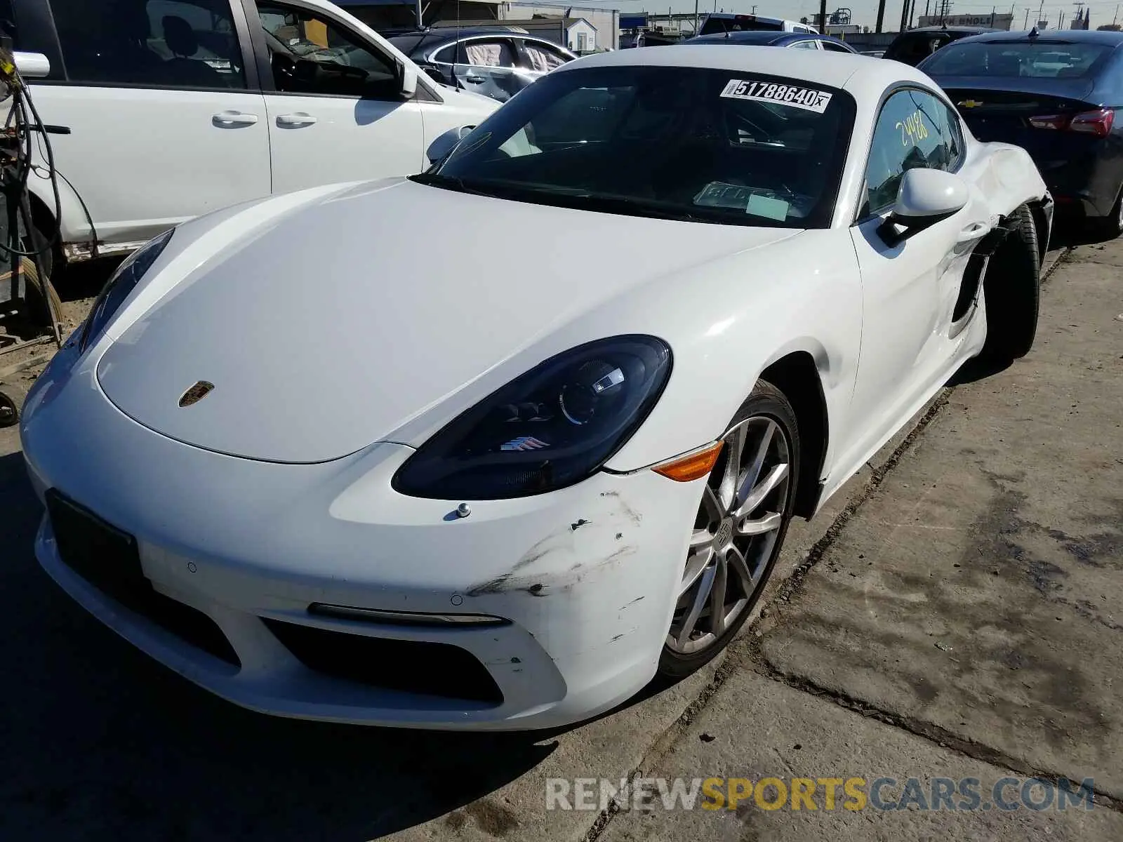 2 fotografías del automóvil dañado WP0AA2A80KS260097 PORSCHE CAYMAN BAS 2019