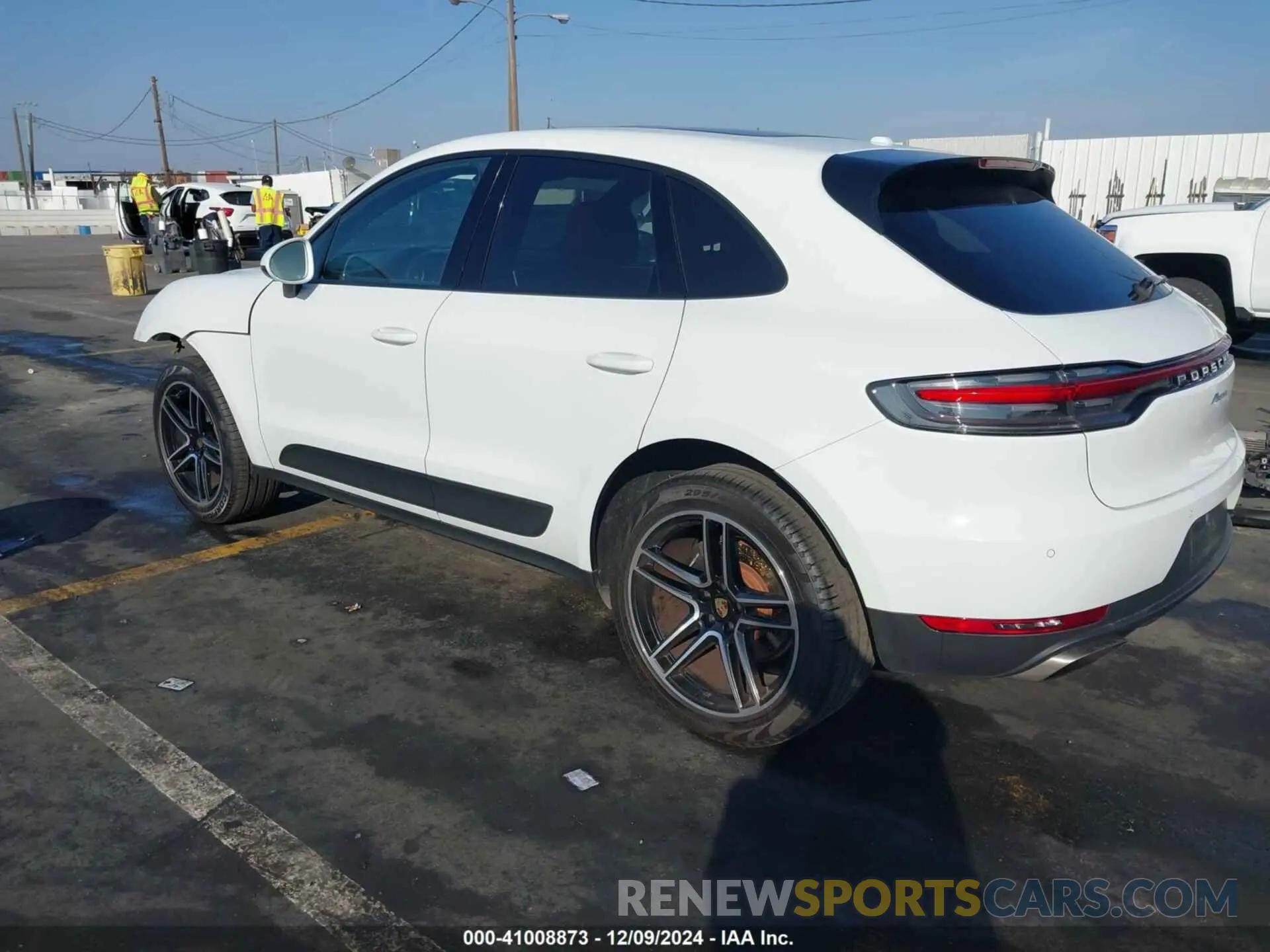 3 fotografías del automóvil dañado WP1AA2A50KLB02065 PORSCHE MACAN 2019