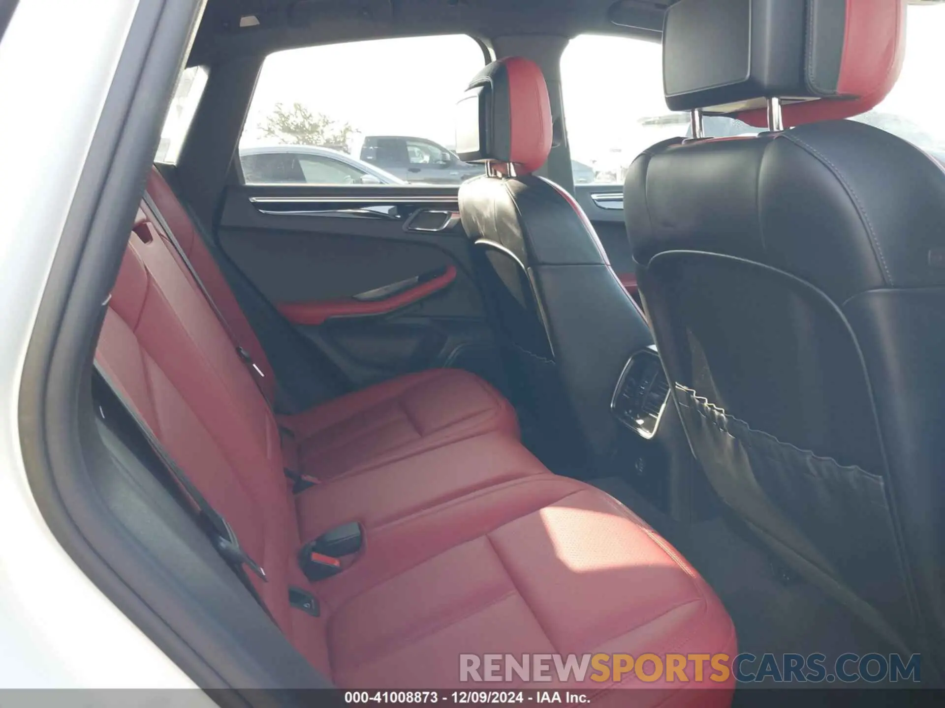 8 fotografías del automóvil dañado WP1AA2A50KLB02065 PORSCHE MACAN 2019