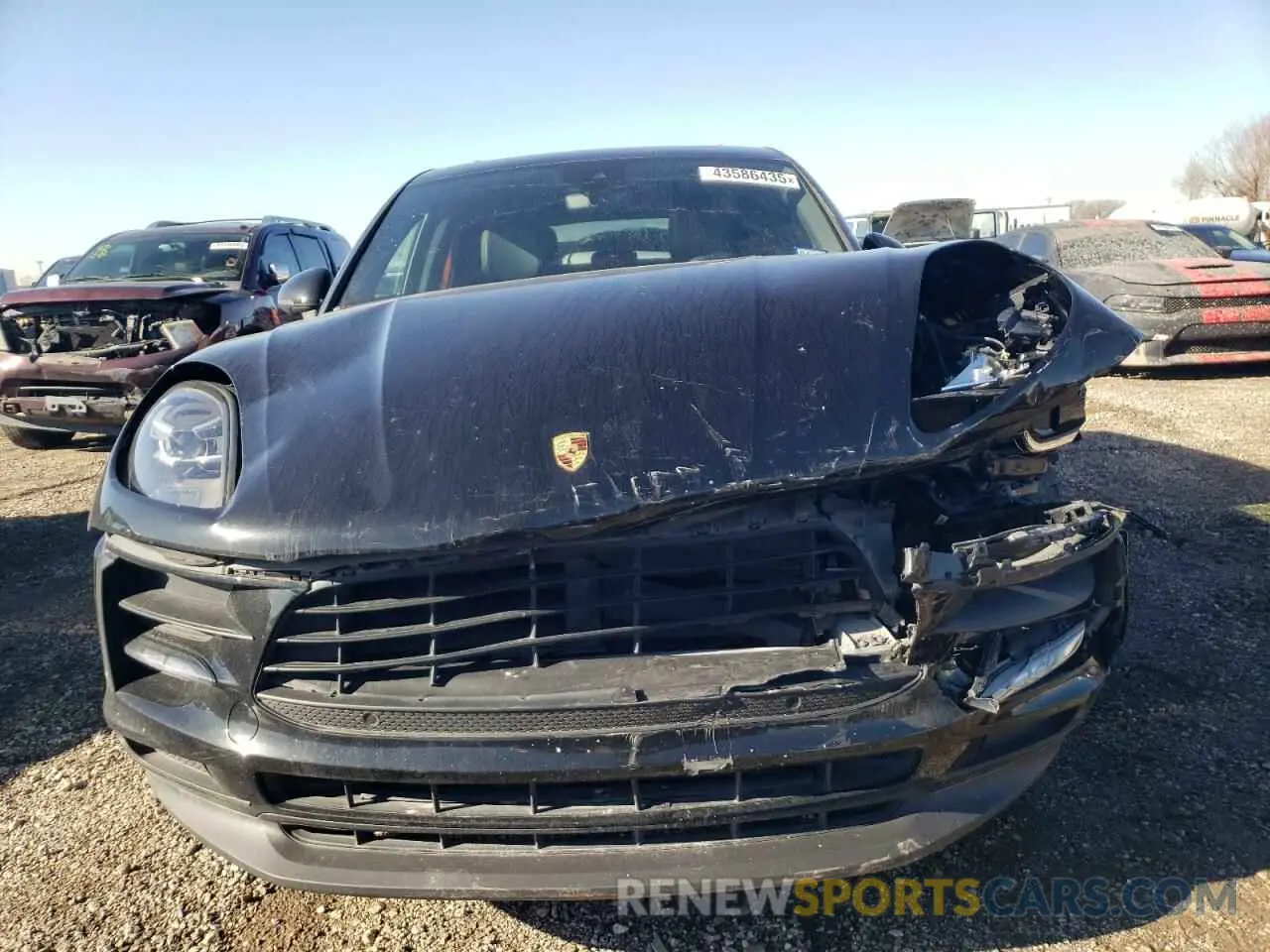5 fotografías del automóvil dañado WP1AA2A50KLB04091 PORSCHE MACAN 2019