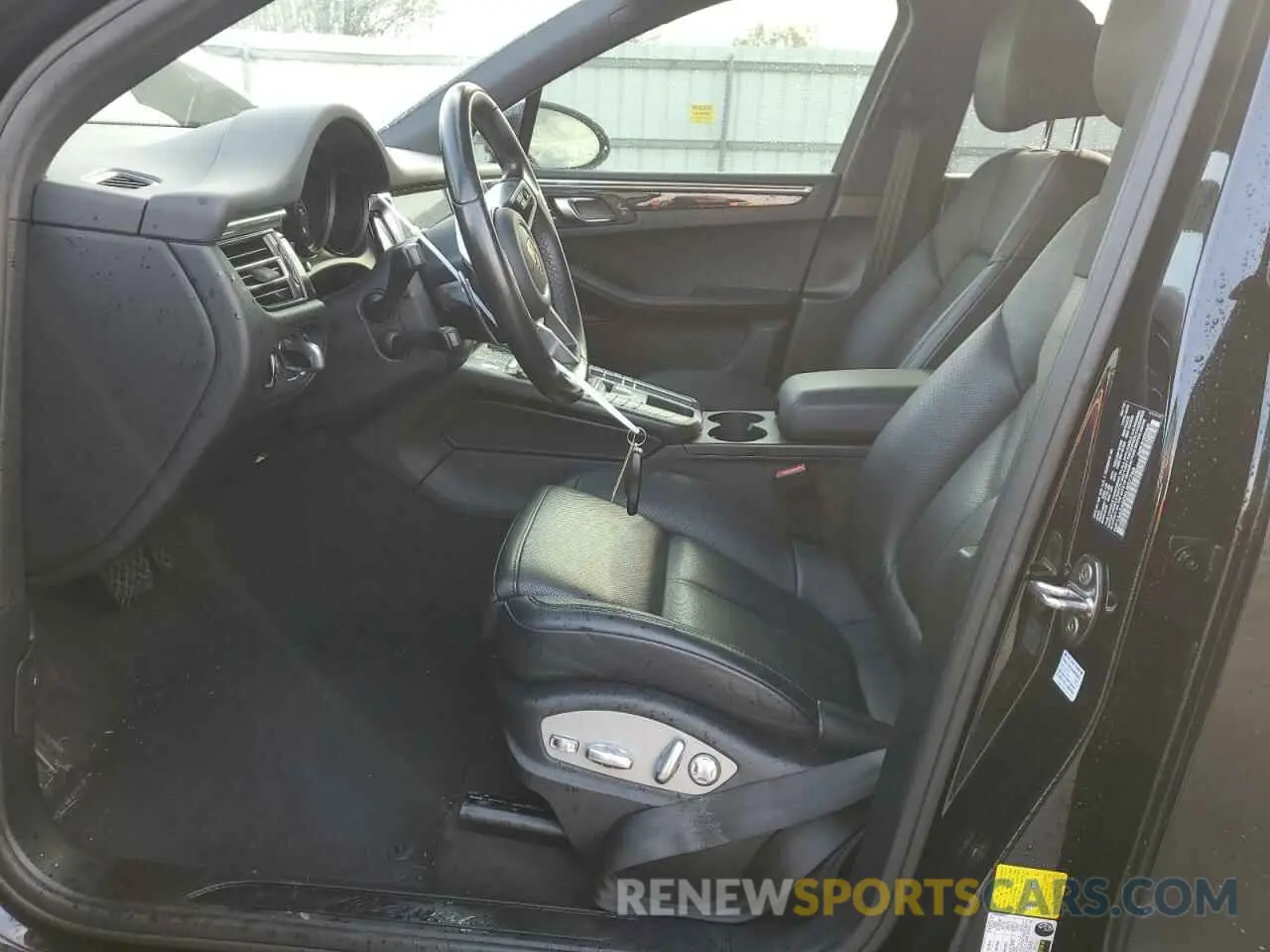 7 fotografías del automóvil dañado WP1AA2A50KLB07766 PORSCHE MACAN 2019