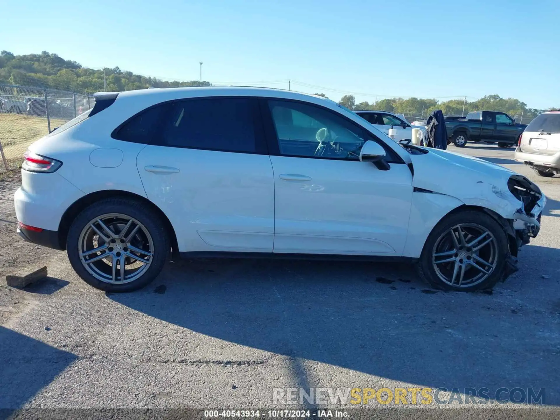 14 fotografías del automóvil dañado WP1AA2A52KLB02794 PORSCHE MACAN 2019