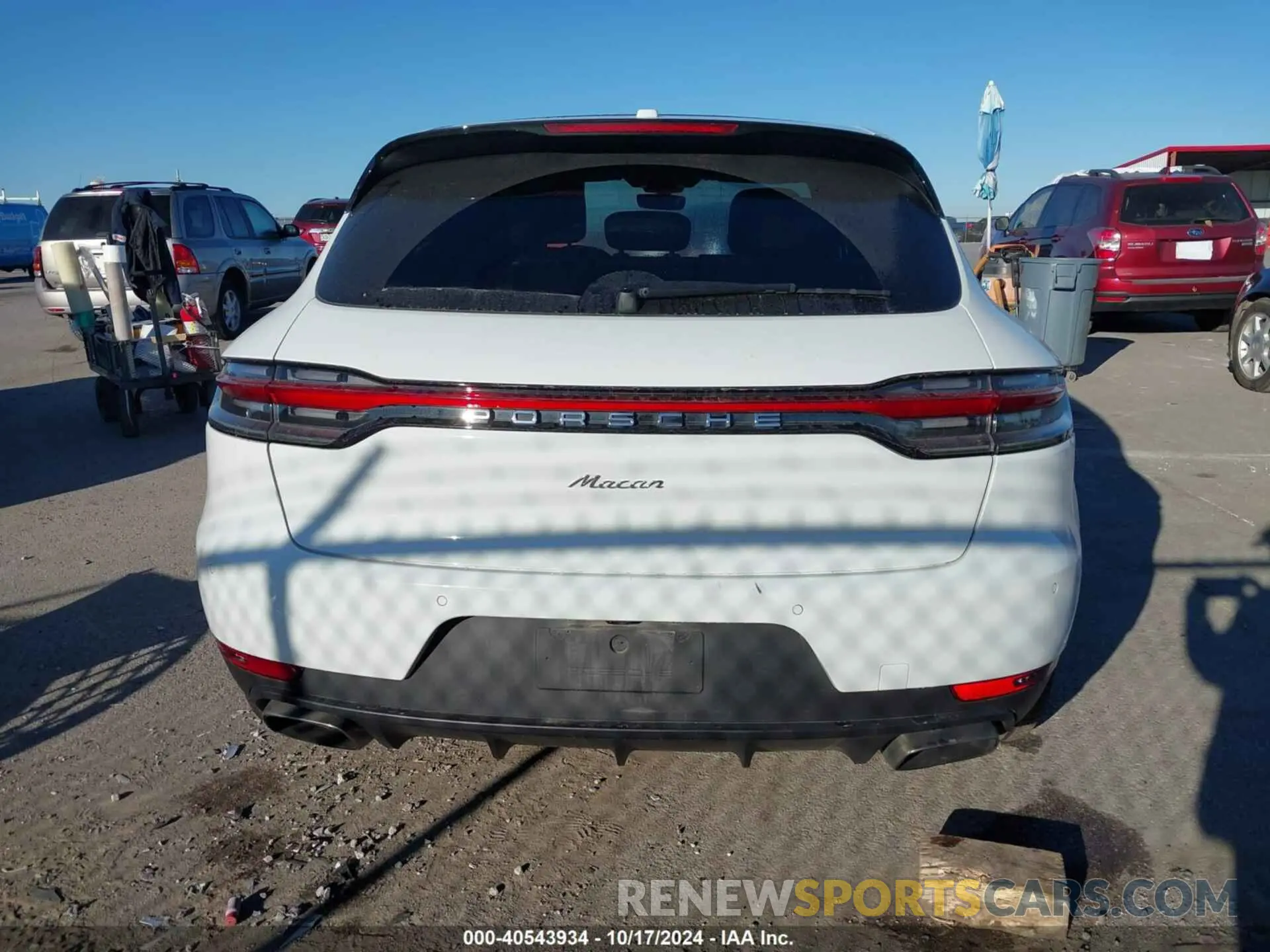 17 fotografías del automóvil dañado WP1AA2A52KLB02794 PORSCHE MACAN 2019