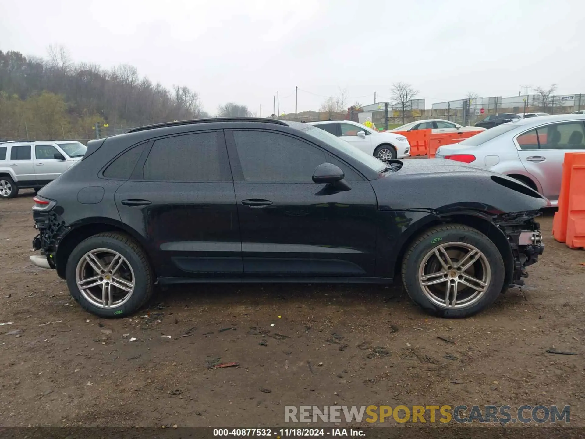 14 fotografías del automóvil dañado WP1AA2A54KLB05633 PORSCHE MACAN 2019