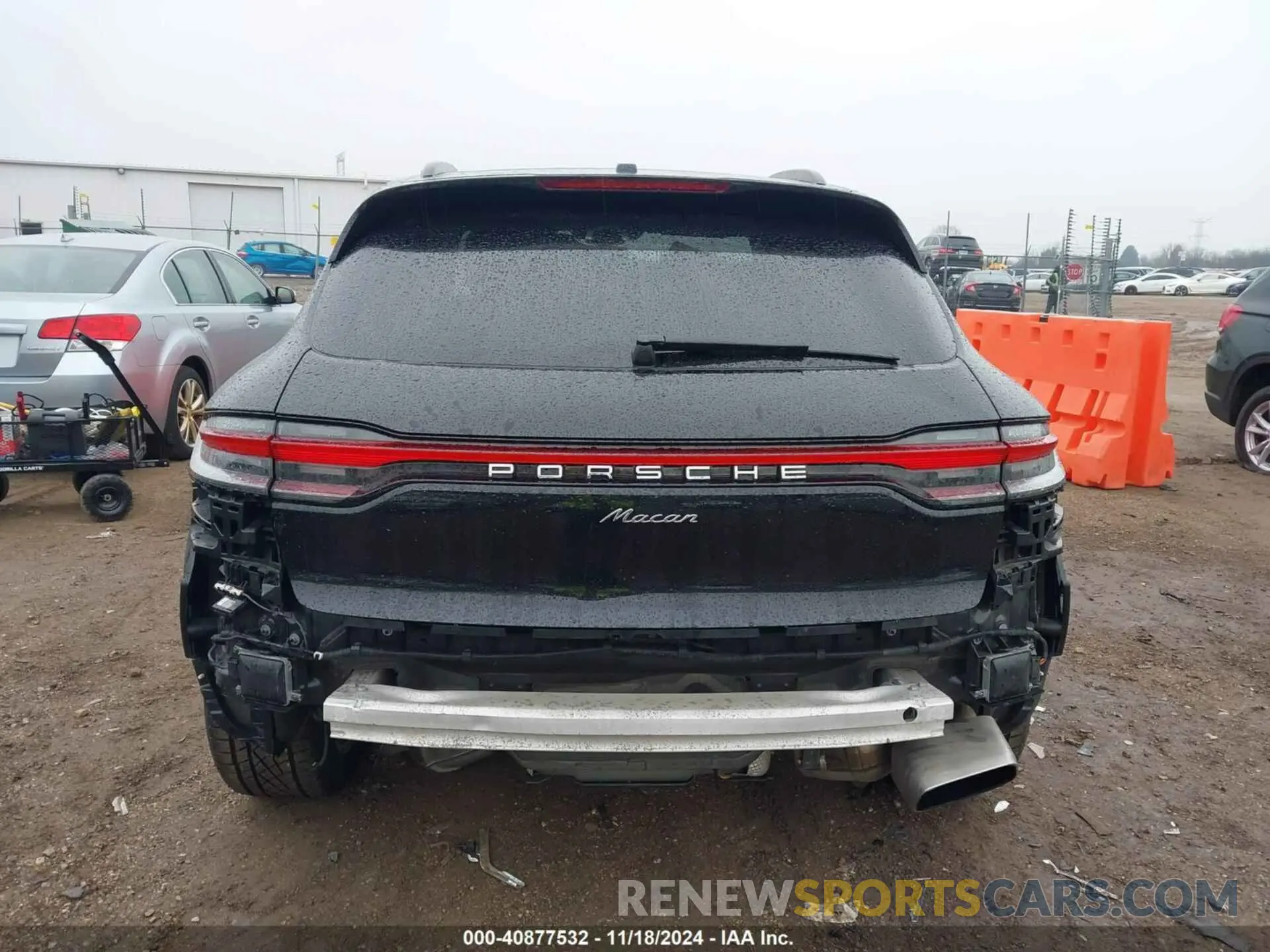 17 fotografías del automóvil dañado WP1AA2A54KLB05633 PORSCHE MACAN 2019