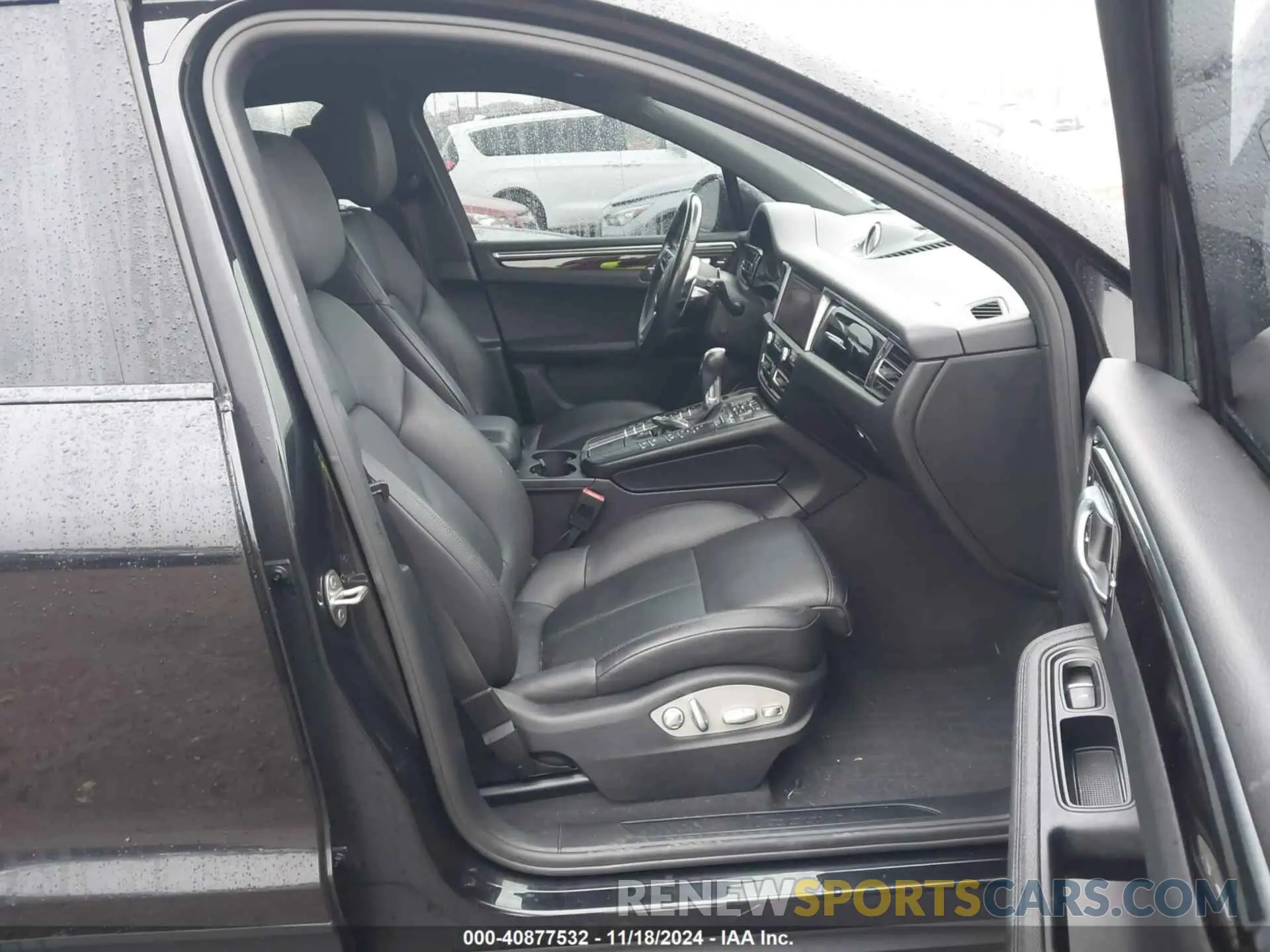 5 fotografías del automóvil dañado WP1AA2A54KLB05633 PORSCHE MACAN 2019