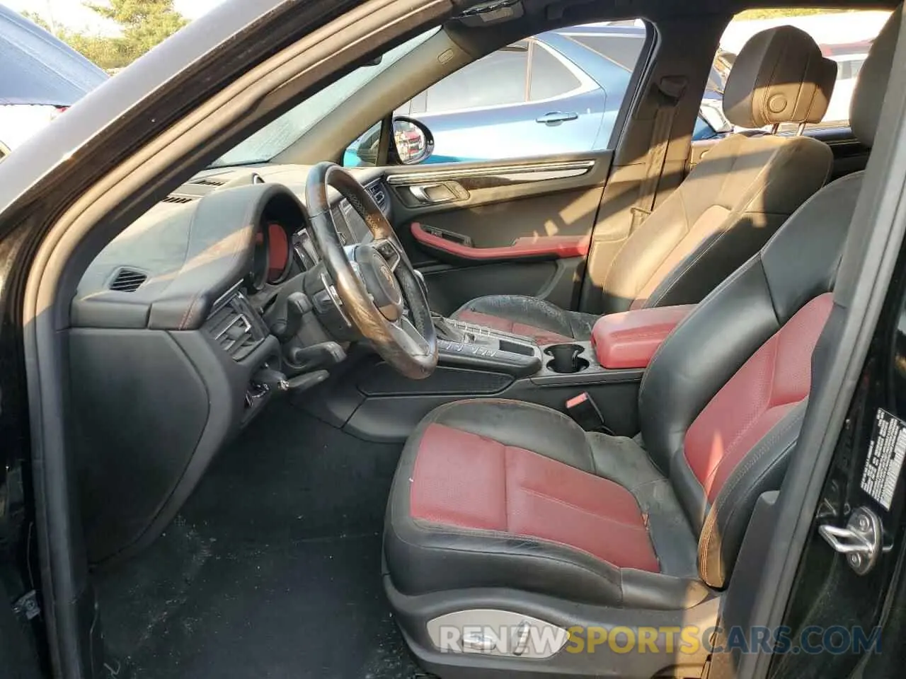 7 fotografías del automóvil dañado WP1AA2A56KLB04385 PORSCHE MACAN 2019