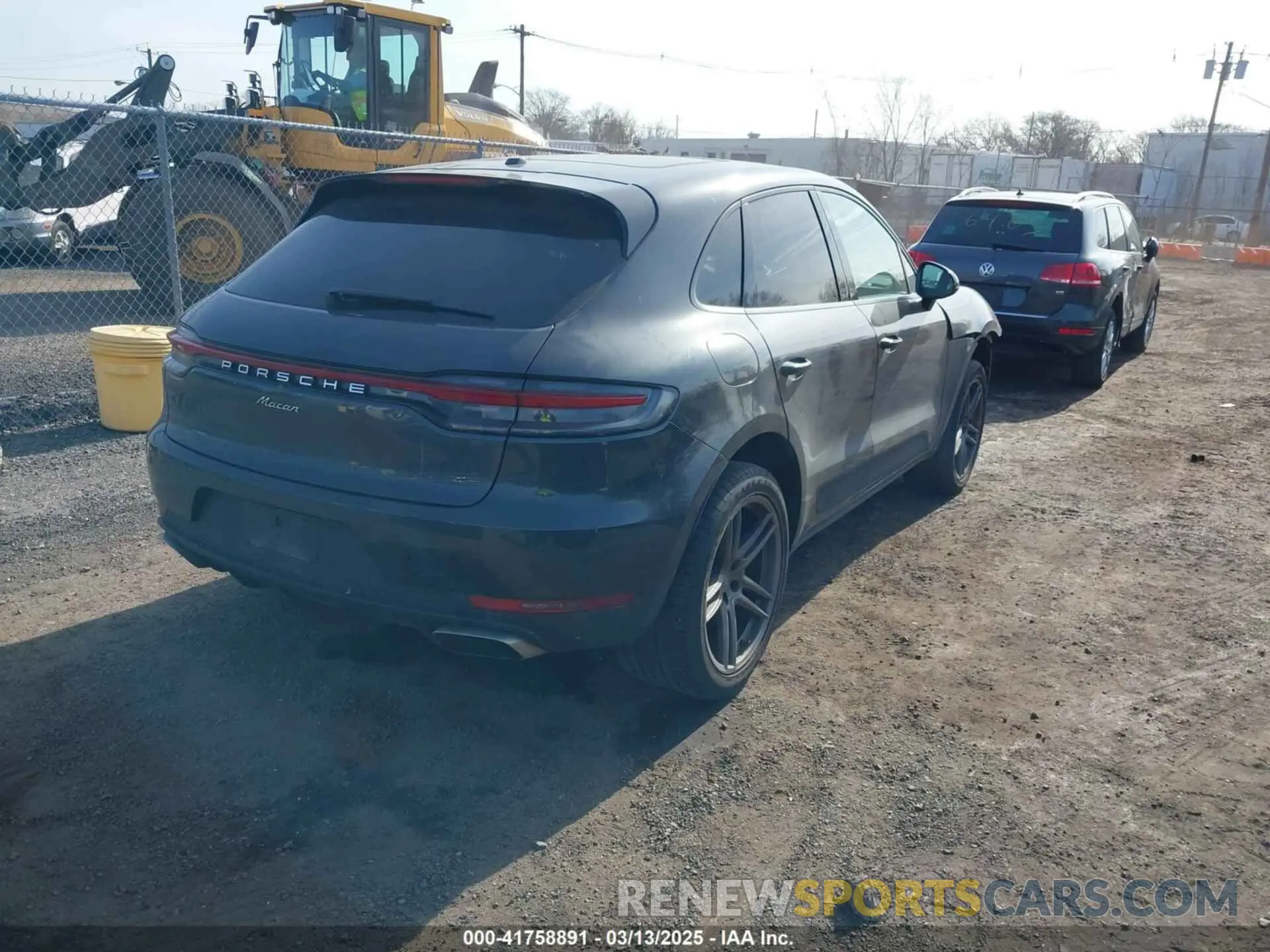 4 fotografías del automóvil dañado WP1AA2A56KLB08064 PORSCHE MACAN 2019