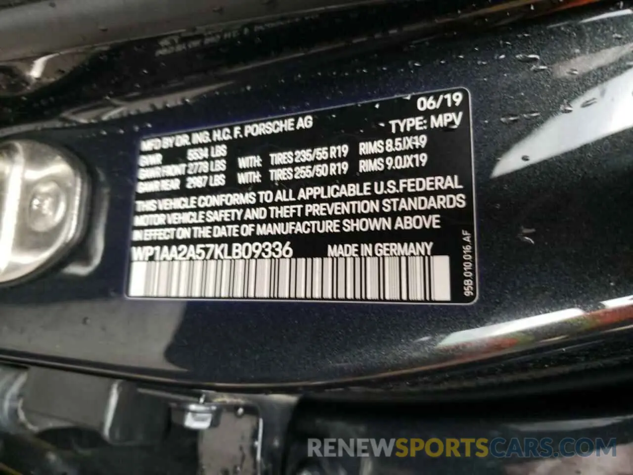 10 fotografías del automóvil dañado WP1AA2A57KLB09336 PORSCHE MACAN 2019