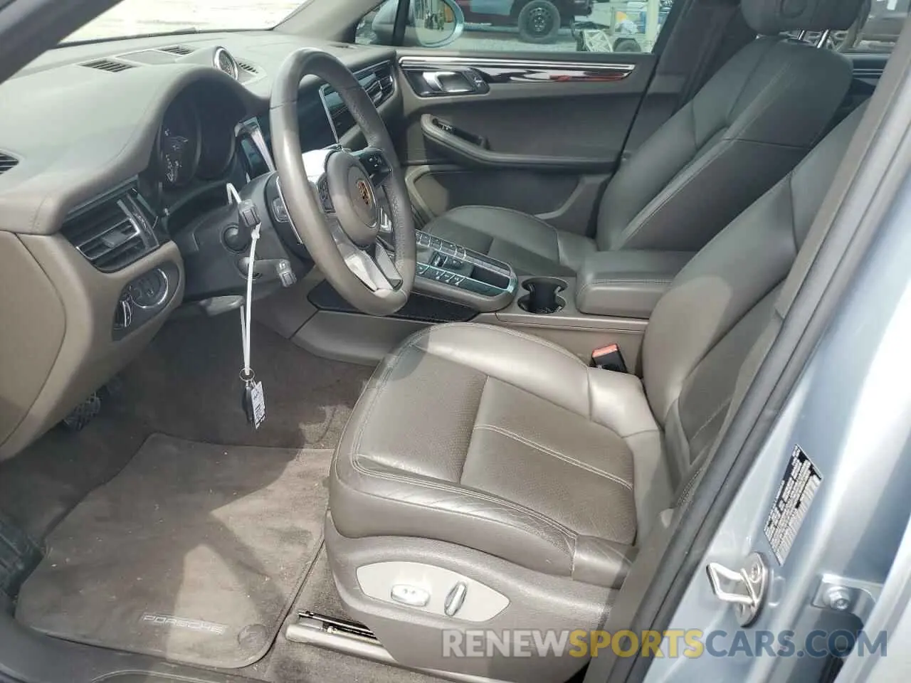 7 fotografías del automóvil dañado WP1AA2A58KLB05313 PORSCHE MACAN 2019