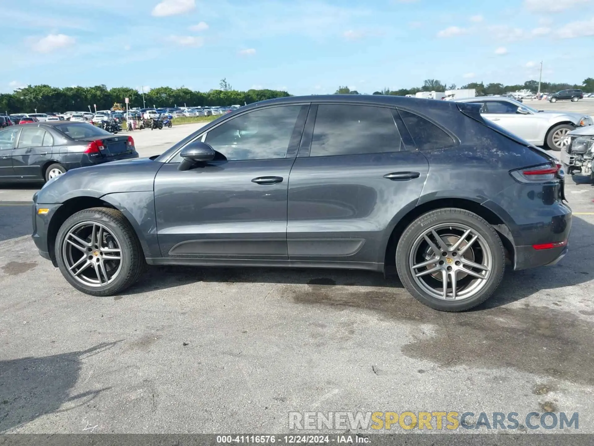 14 fotografías del automóvil dañado WP1AA2A5XKLB08181 PORSCHE MACAN 2019