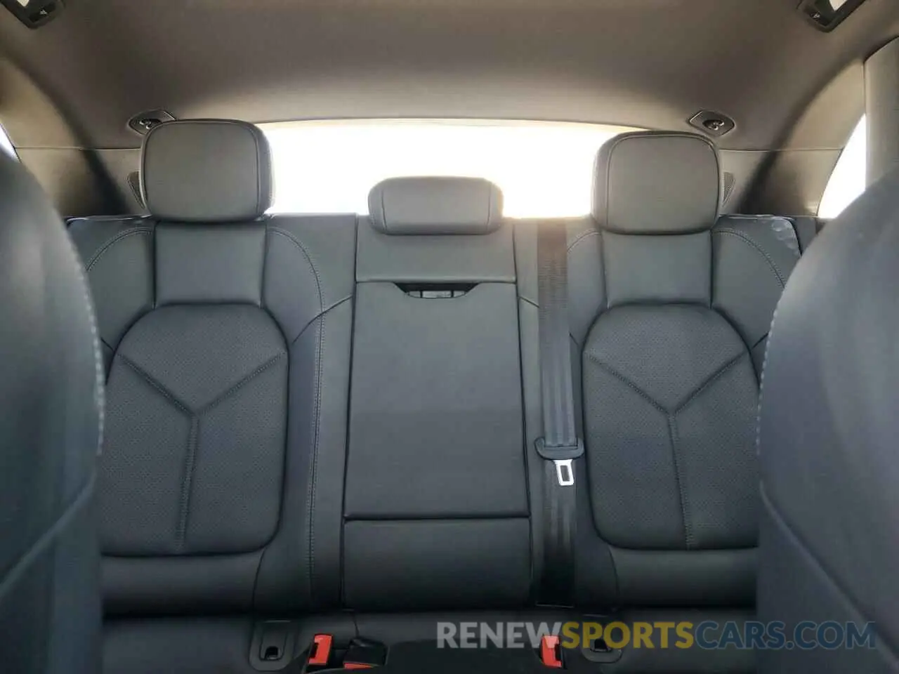 10 fotografías del automóvil dañado WP1AB2A53KLB31864 PORSCHE MACAN 2019