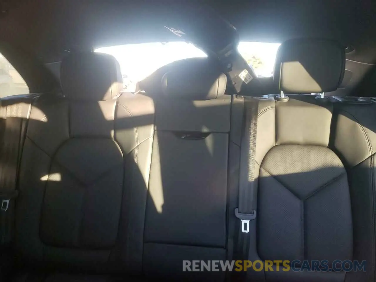10 fotografías del automóvil dañado WP1AB2A53KLB33601 PORSCHE MACAN 2019