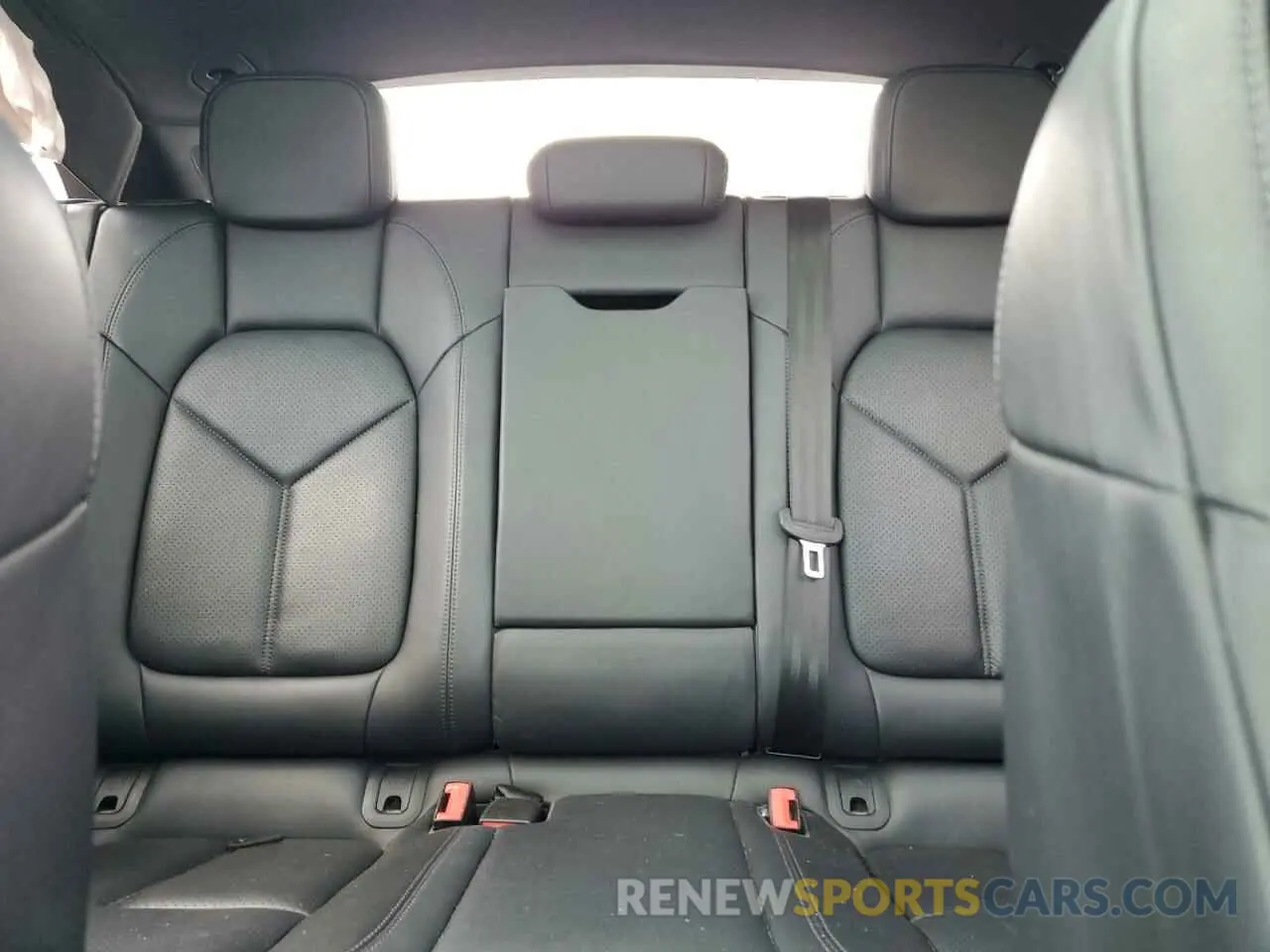 10 fotografías del automóvil dañado WP1AB2A56KLB30885 PORSCHE MACAN 2019