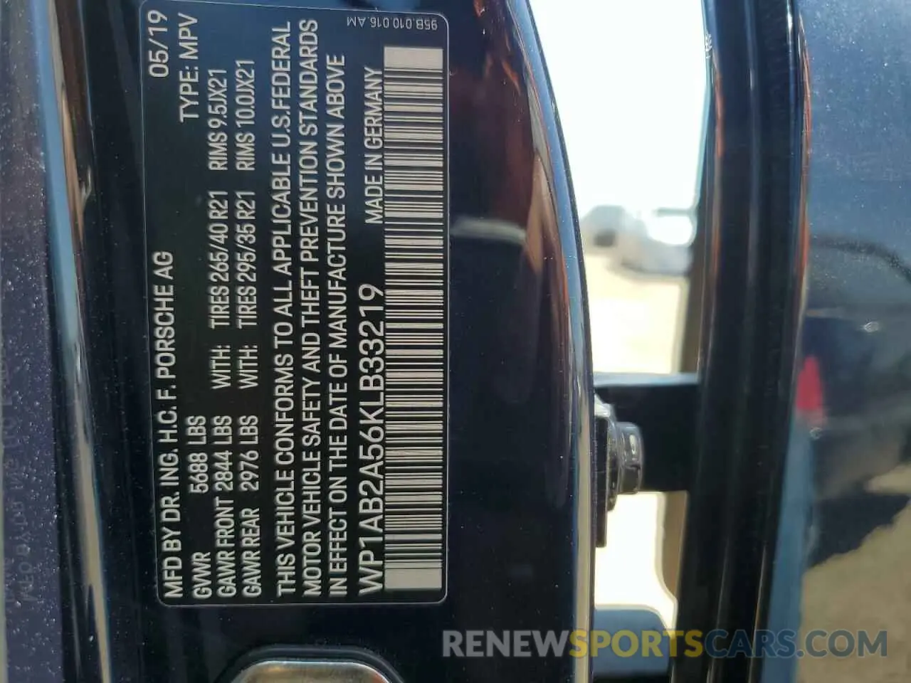 12 fotografías del automóvil dañado WP1AB2A56KLB33219 PORSCHE MACAN 2019