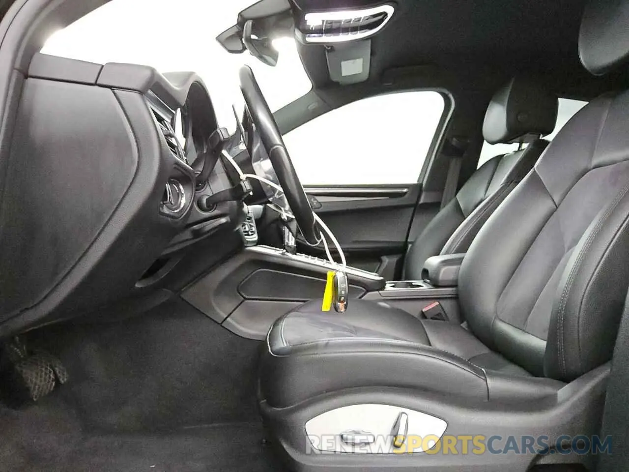 7 fotografías del automóvil dañado WP1AA2A50LLB03136 PORSCHE MACAN 2020