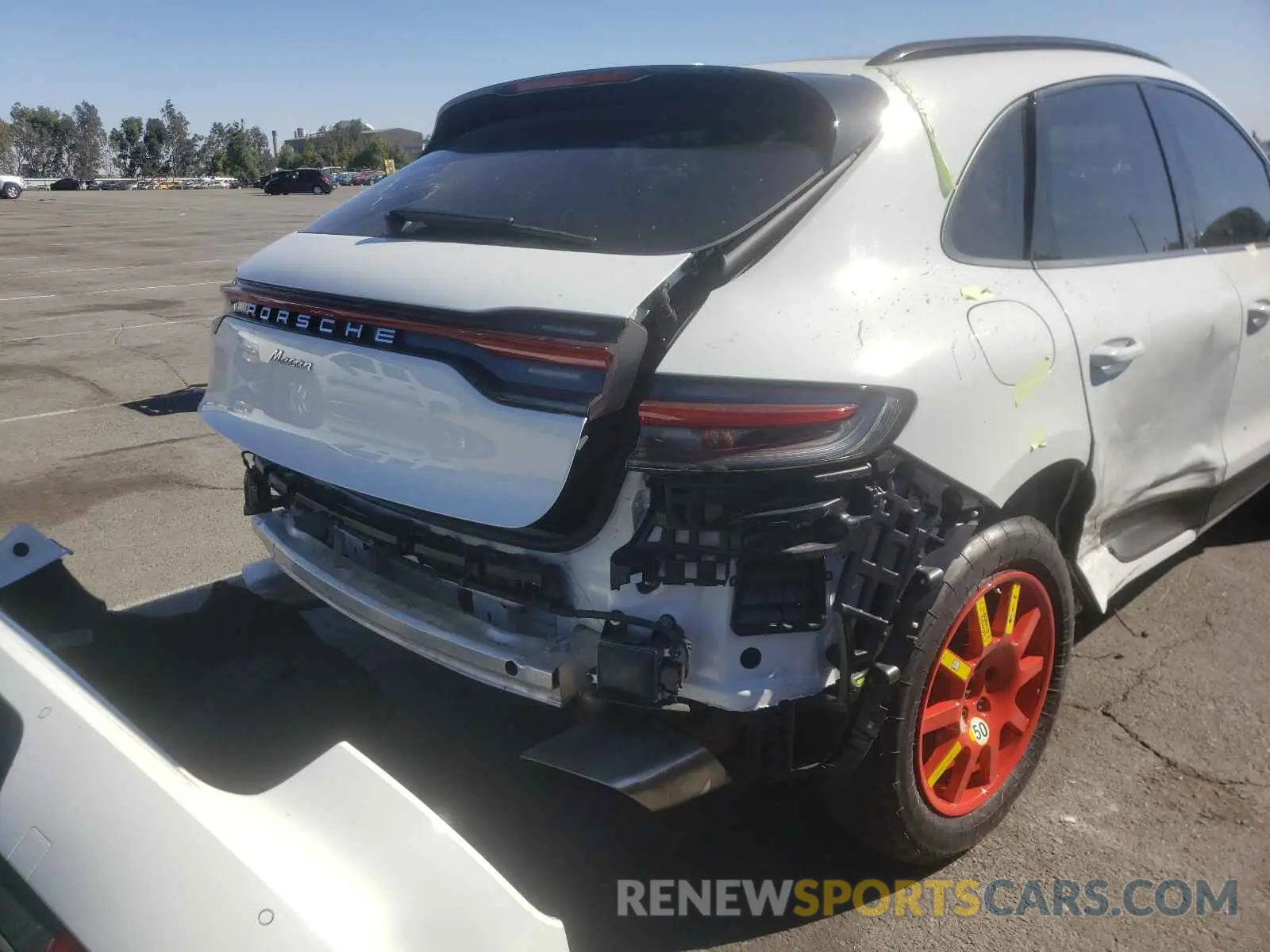 9 fotografías del automóvil dañado WP1AA2A50LLB08269 PORSCHE MACAN 2020