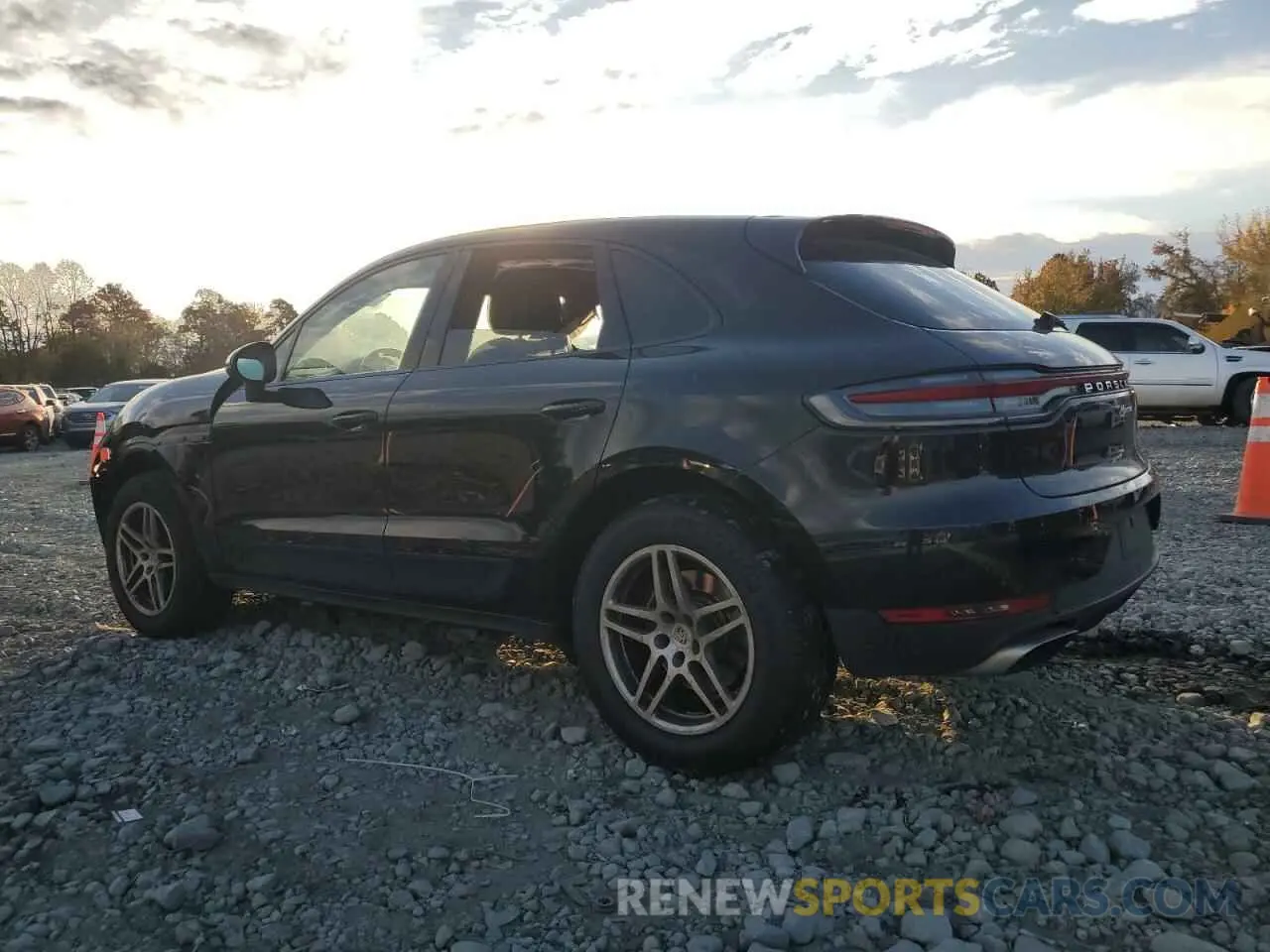 2 fotografías del automóvil dañado WP1AA2A54LLB06024 PORSCHE MACAN 2020