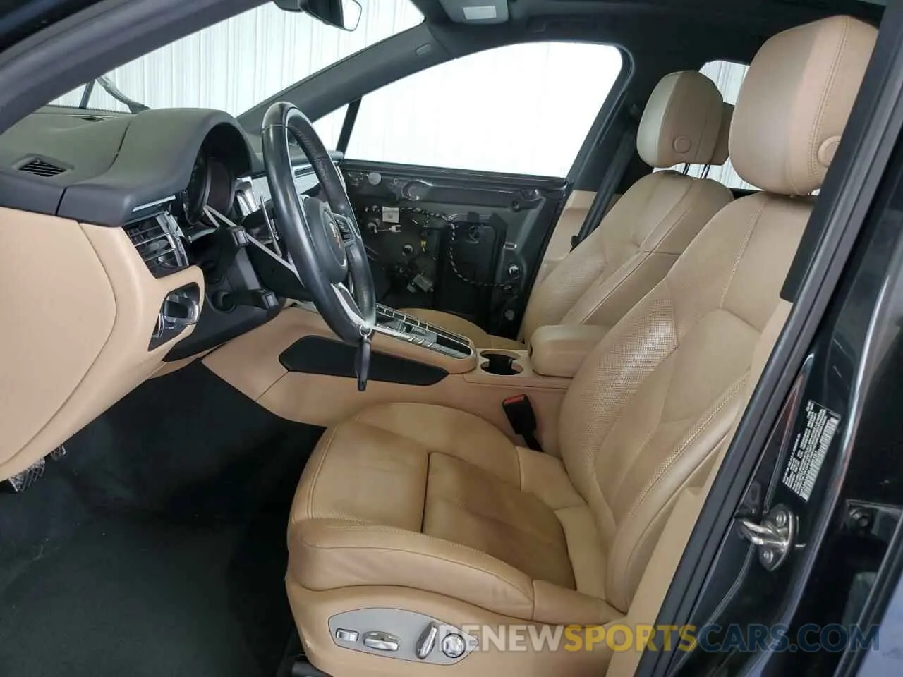 7 fotografías del automóvil dañado WP1AA2A54LLB09151 PORSCHE MACAN 2020