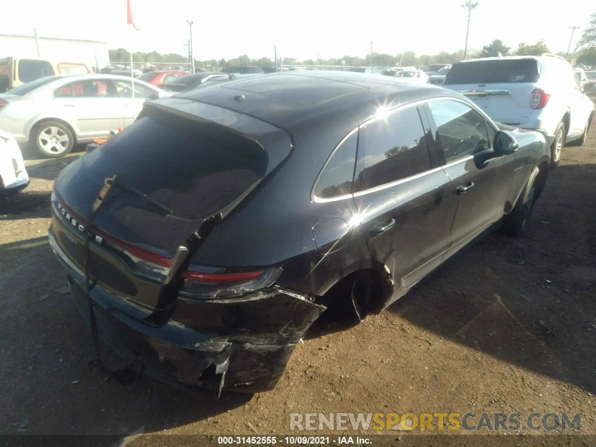 4 fotografías del automóvil dañado WP1AA2A54LLB10431 PORSCHE MACAN 2020
